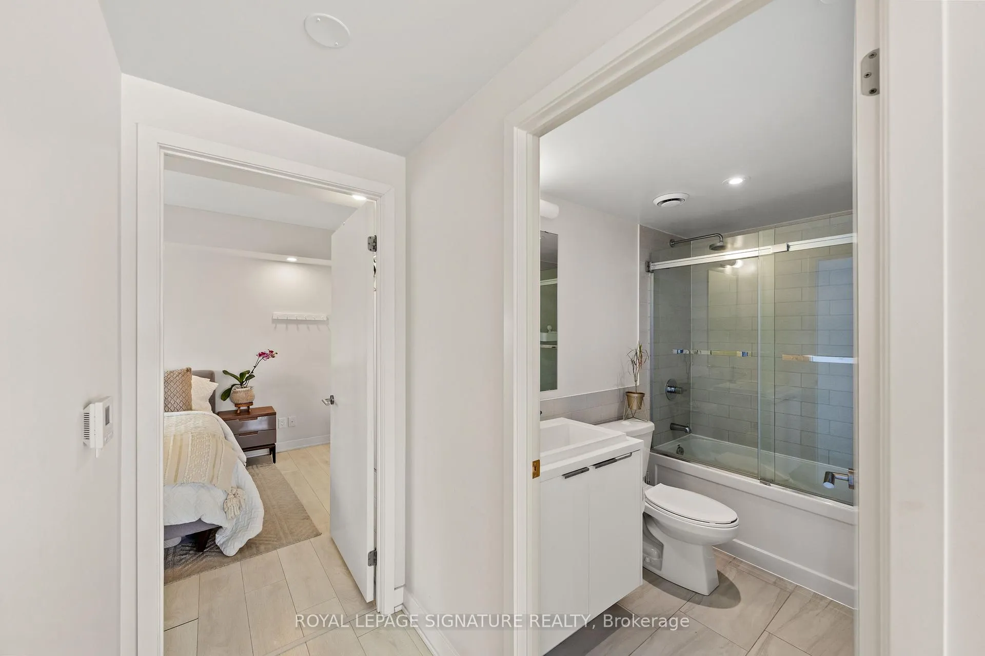 Photo 37 of Unit 2007, 6 Sonic Way, Toronto, Flemingdon Park — HOMEH