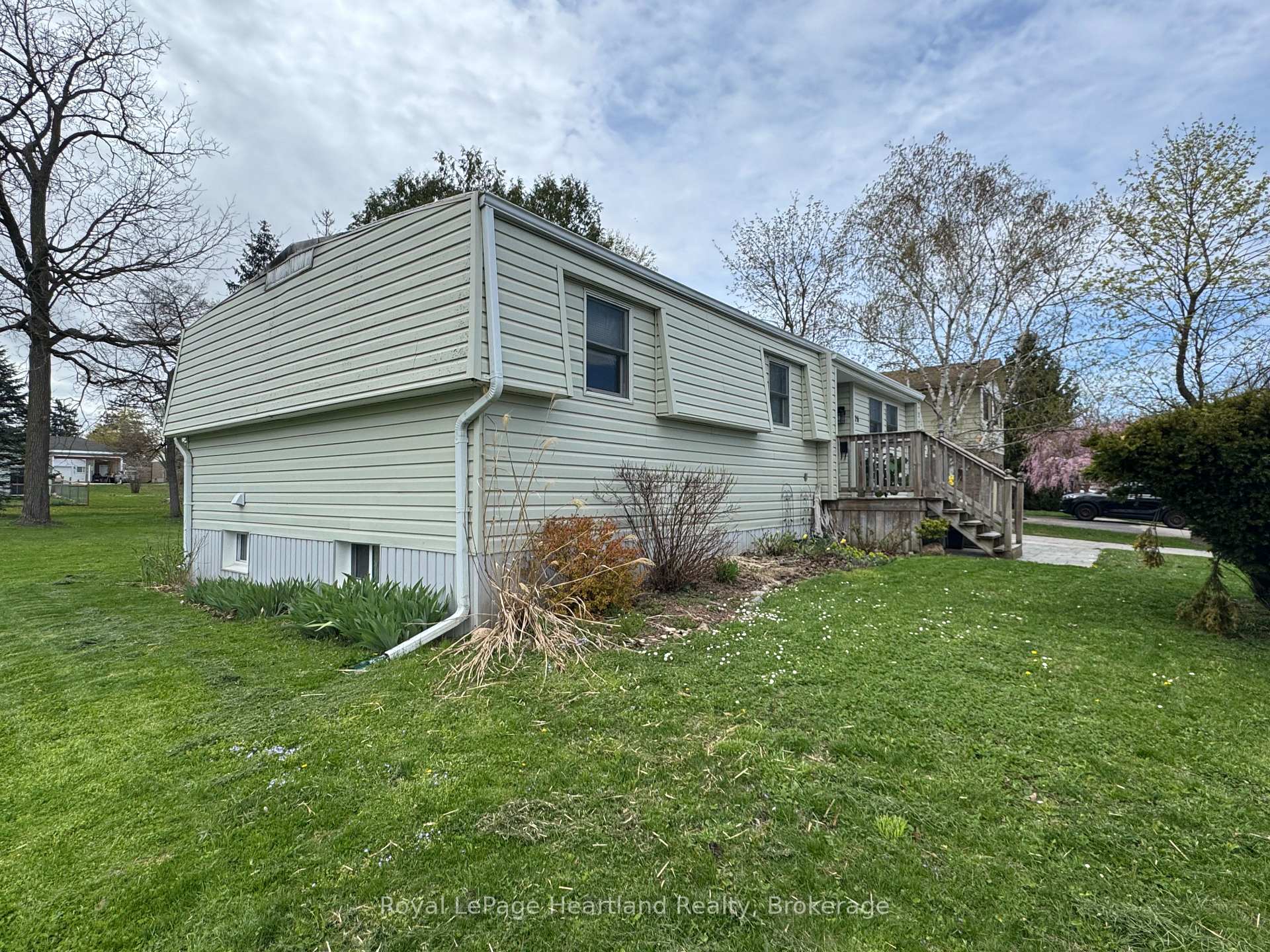 Photo 36 of 26 North Street, Huron East, Egmondville — HOMEH