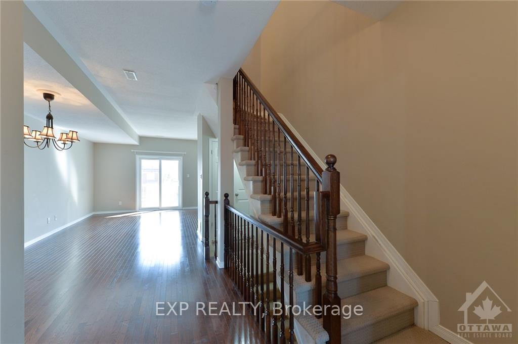 Photo 3 of 1100 Georgeton, Ottawa, Manor Park — HOMEH