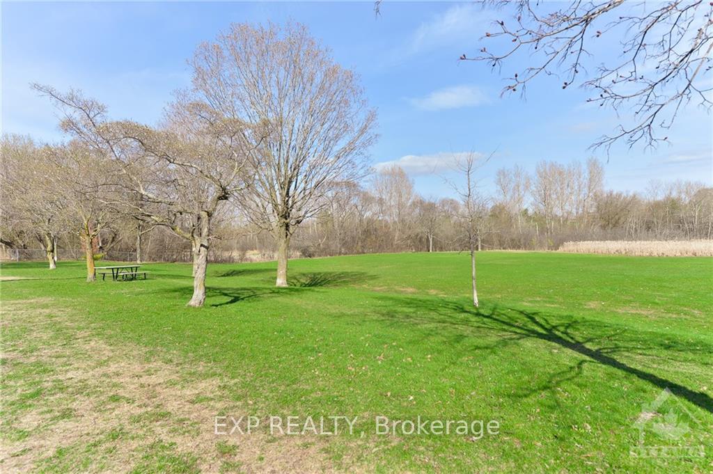 Photo 13 of 1100 Georgeton, Ottawa, Manor Park — HOMEH
