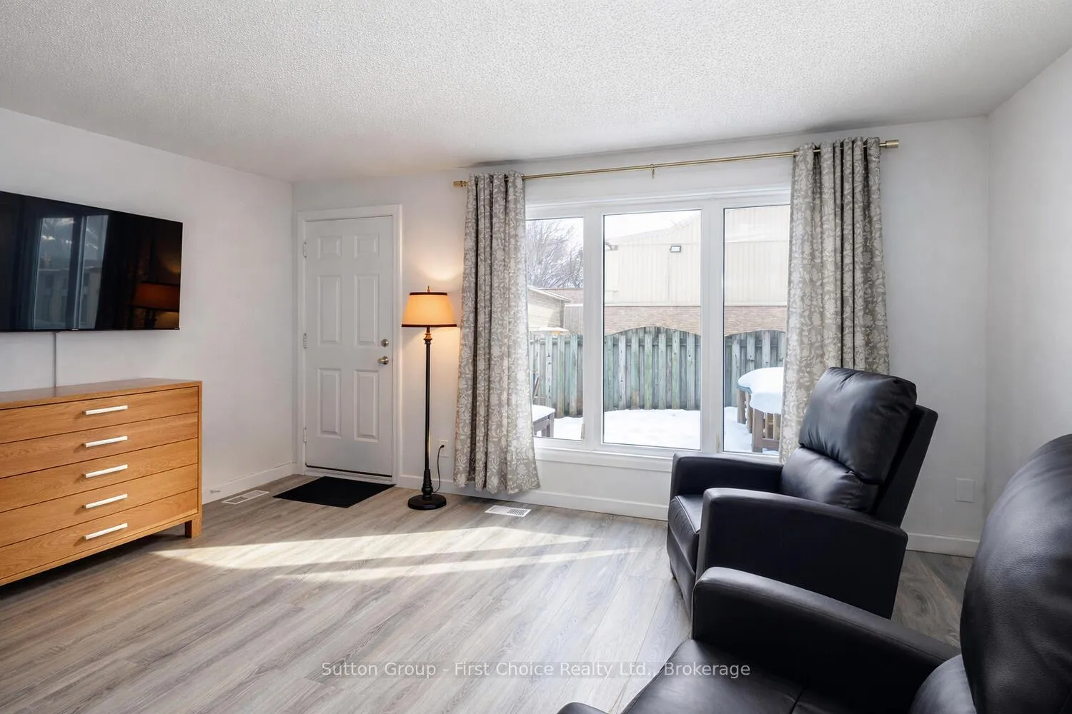 Photo 5 of Unit 12, 91 Avonwood Drive, Stratford — HOMEH