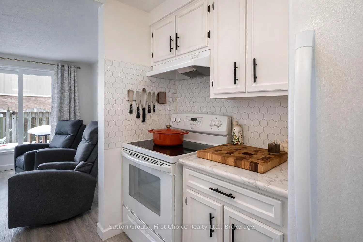 Photo 11 of Unit 12, 91 Avonwood Drive, Stratford — HOMEH
