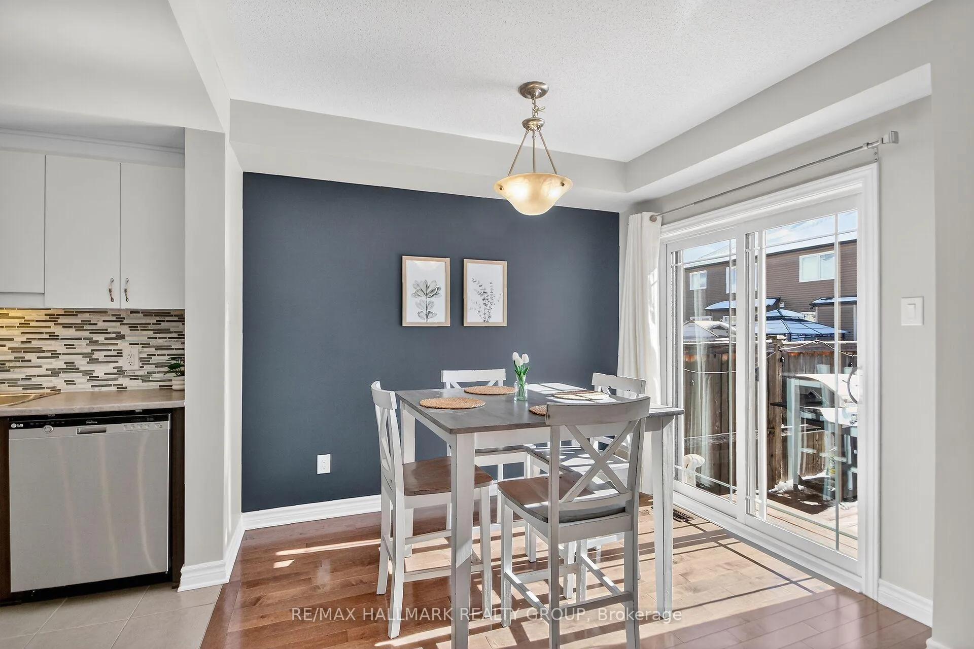 Photo 11 of 457 Barrick Hill Road, Ottawa, Kanata - Emerald Meadows/Trailwest — HOMEH