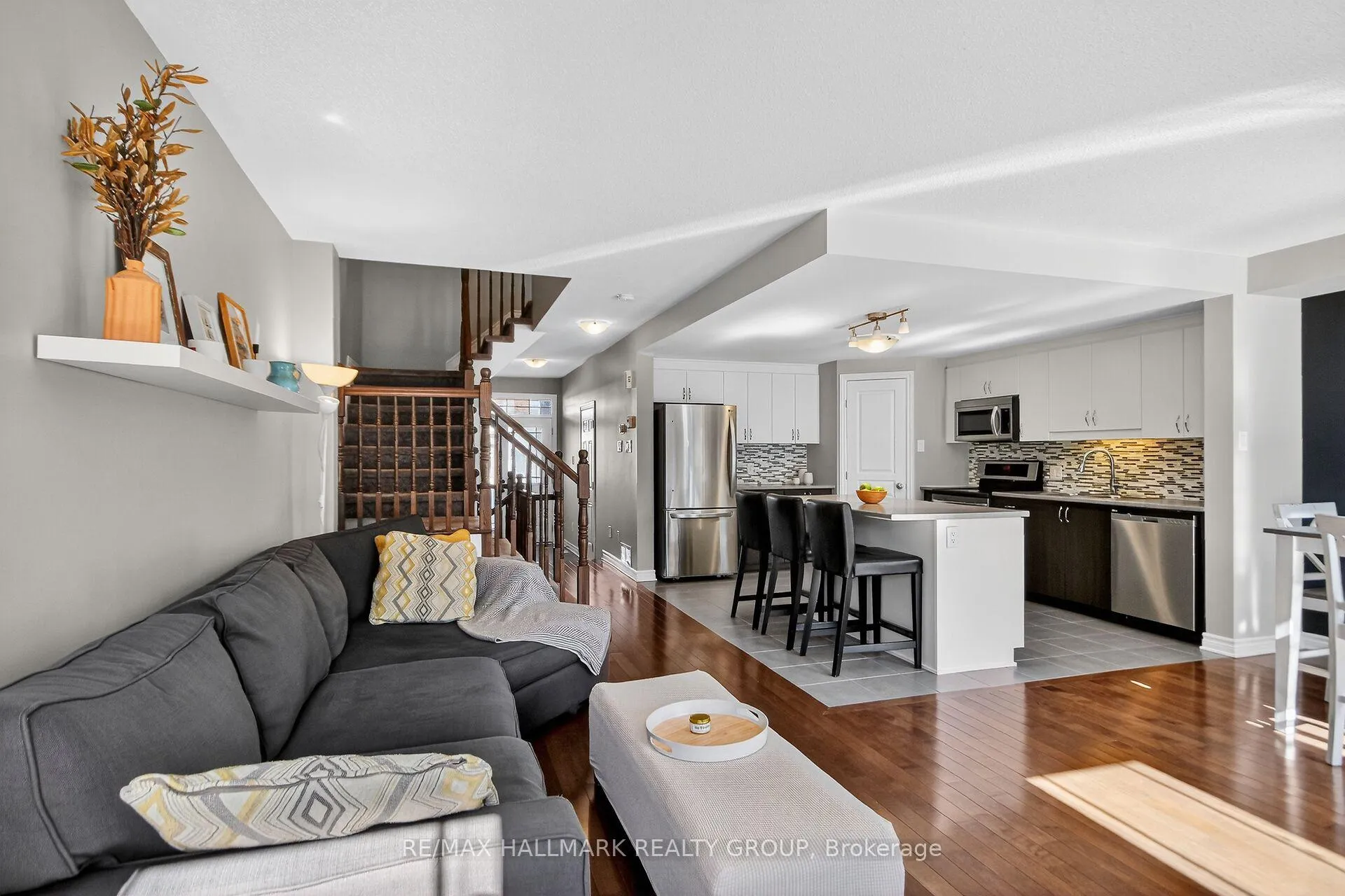Photo 13 of 457 Barrick Hill Road, Ottawa, Kanata - Emerald Meadows/Trailwest — HOMEH