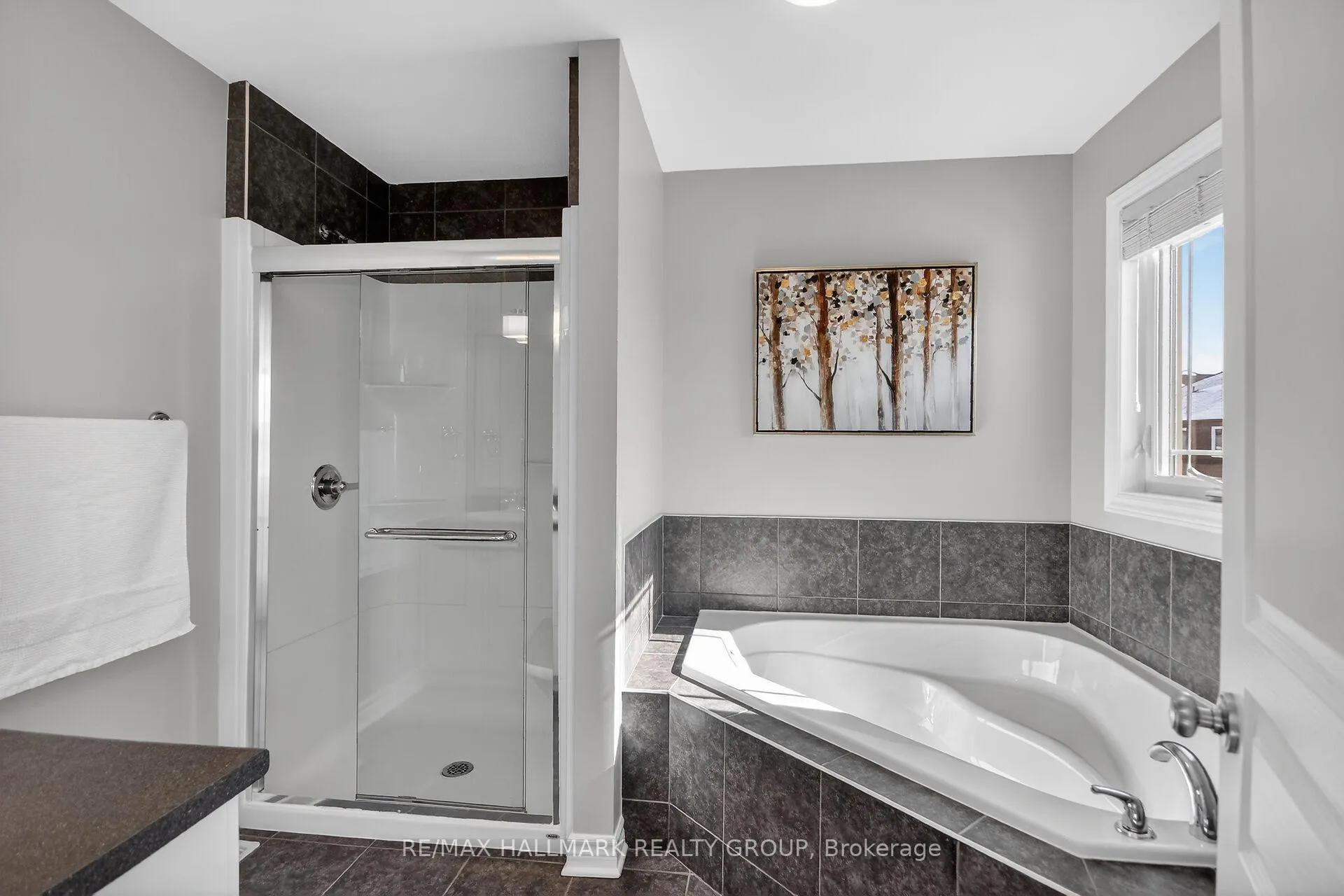 Photo 20 of 457 Barrick Hill Road, Ottawa, Kanata - Emerald Meadows/Trailwest — HOMEH