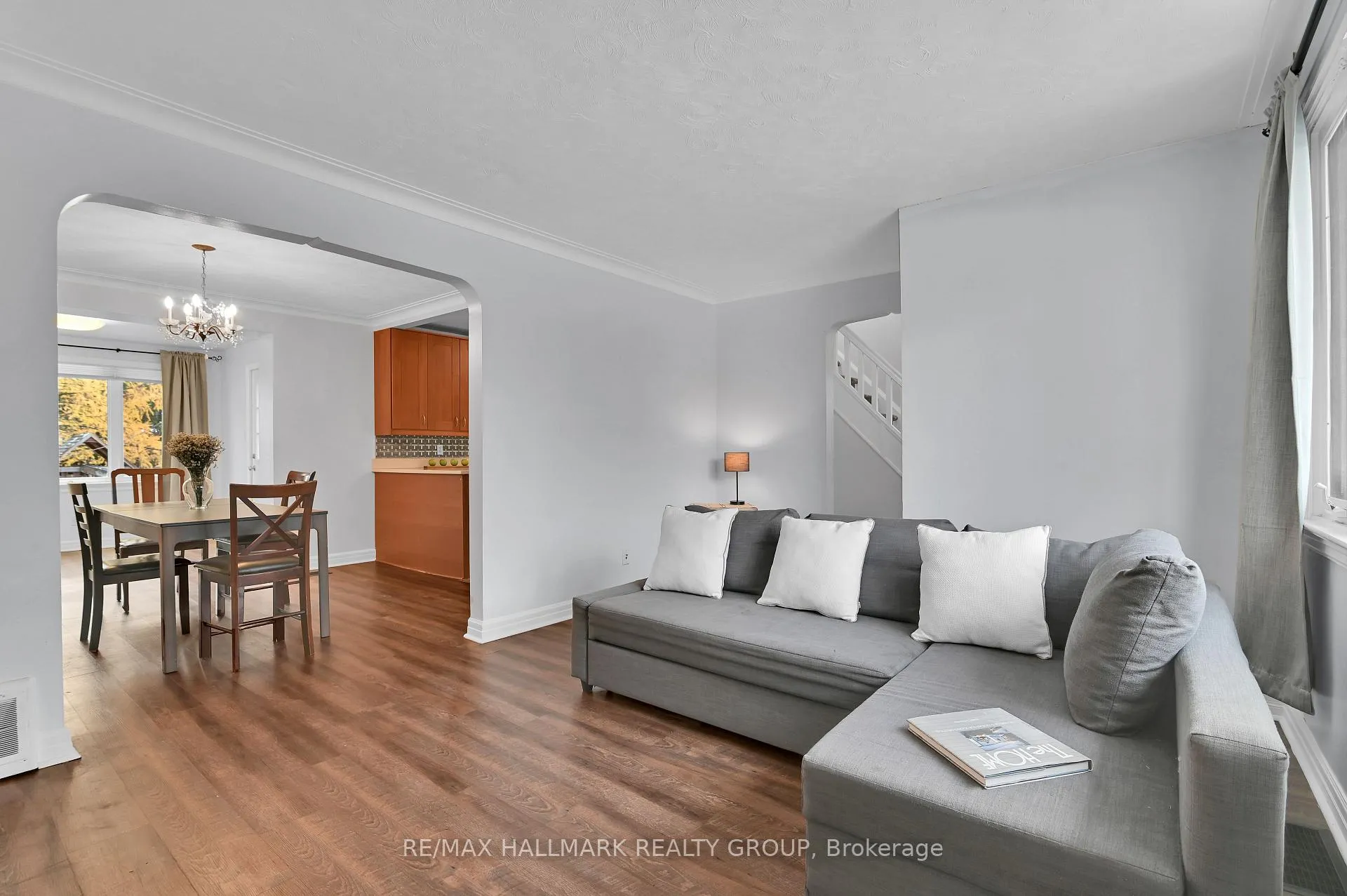 Photo 8 of 6A - 6B Centennial Boulevard, Ottawa, Ottawa East — HOMEH