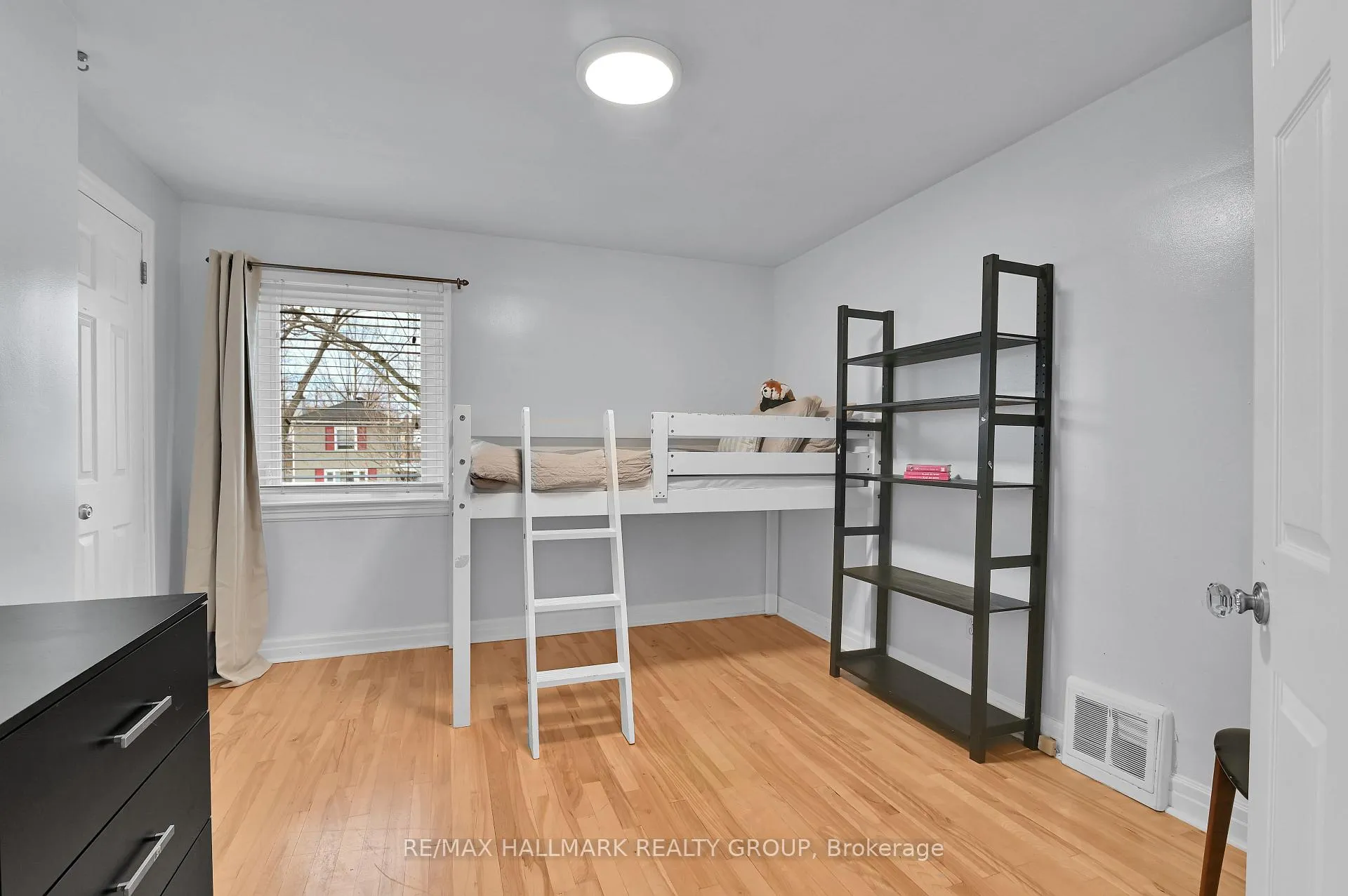 Photo 19 of 6A - 6B Centennial Boulevard, Ottawa, Ottawa East — HOMEH