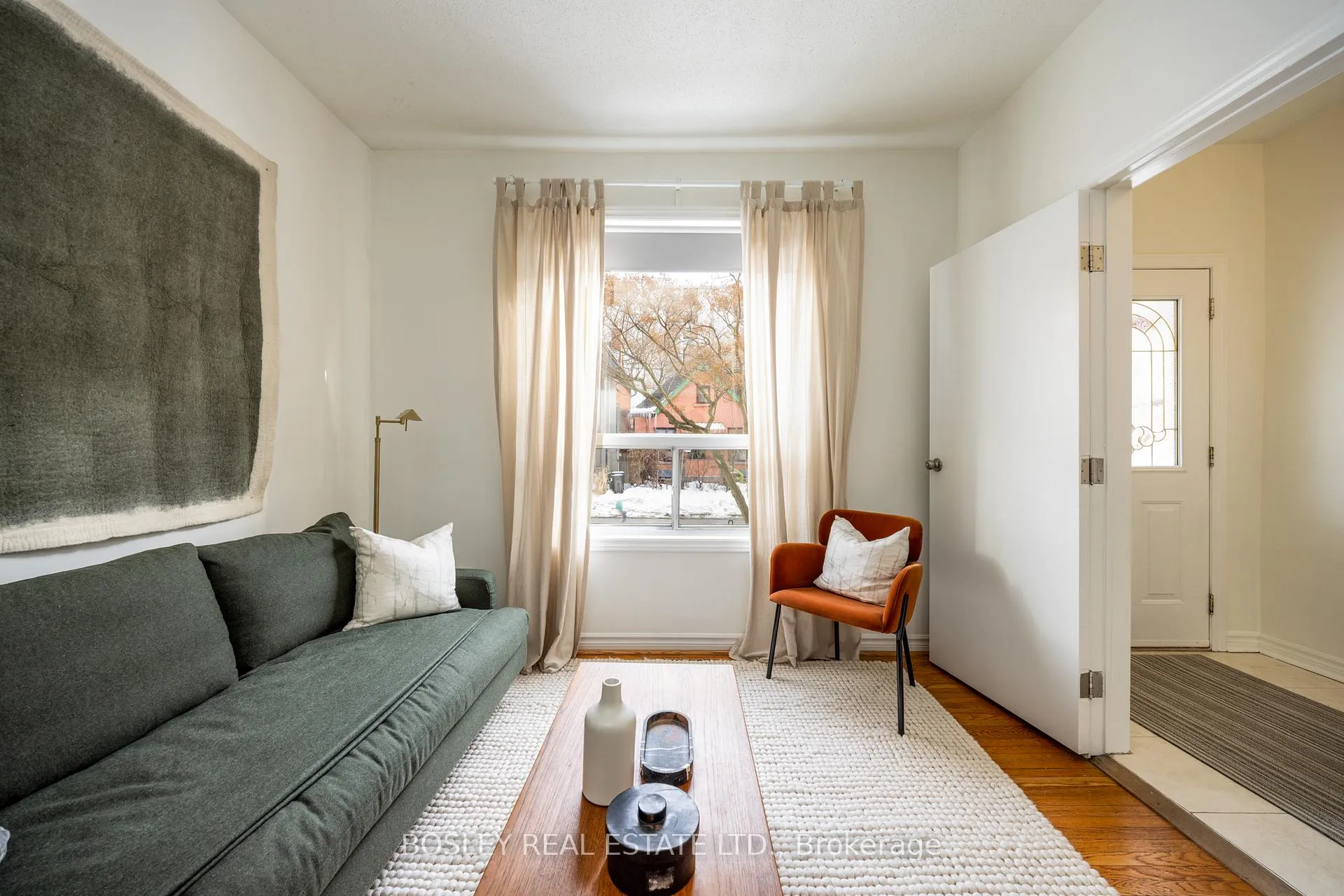 Photo 3 of 54 Lansdowne Avenue, Toronto, Roncesvalles — HOMEH