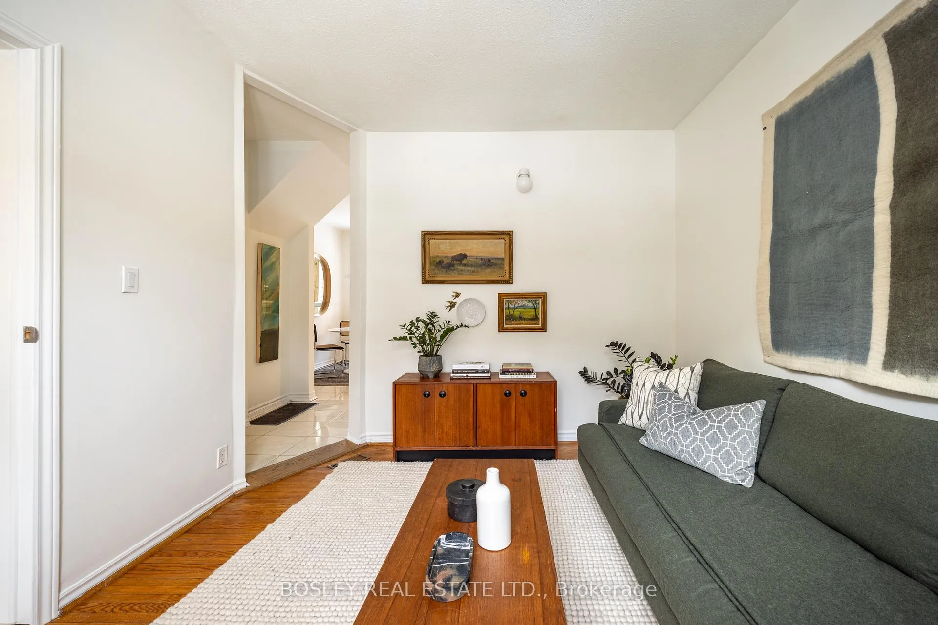 Photo 4 of 54 Lansdowne Avenue, Toronto, Roncesvalles — HOMEH