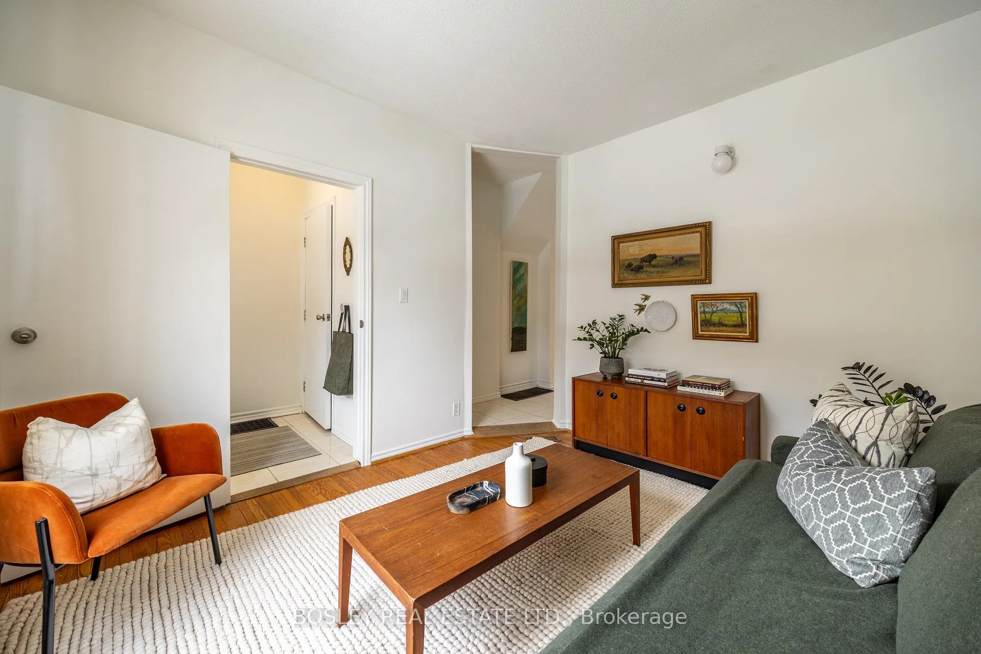 Photo 5 of 54 Lansdowne Avenue, Toronto, Roncesvalles — HOMEH