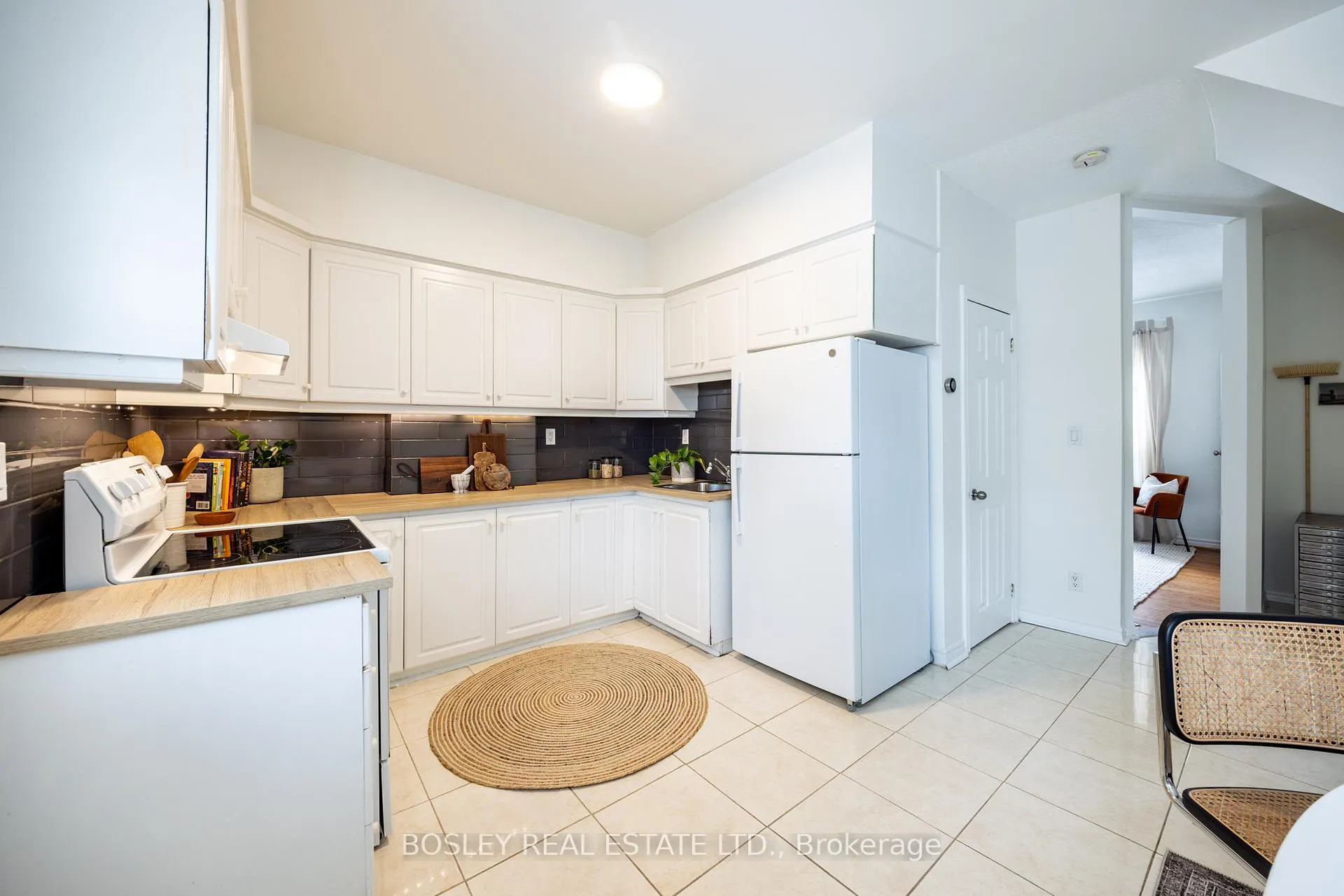 Photo 13 of 54 Lansdowne Avenue, Toronto, Roncesvalles — HOMEH