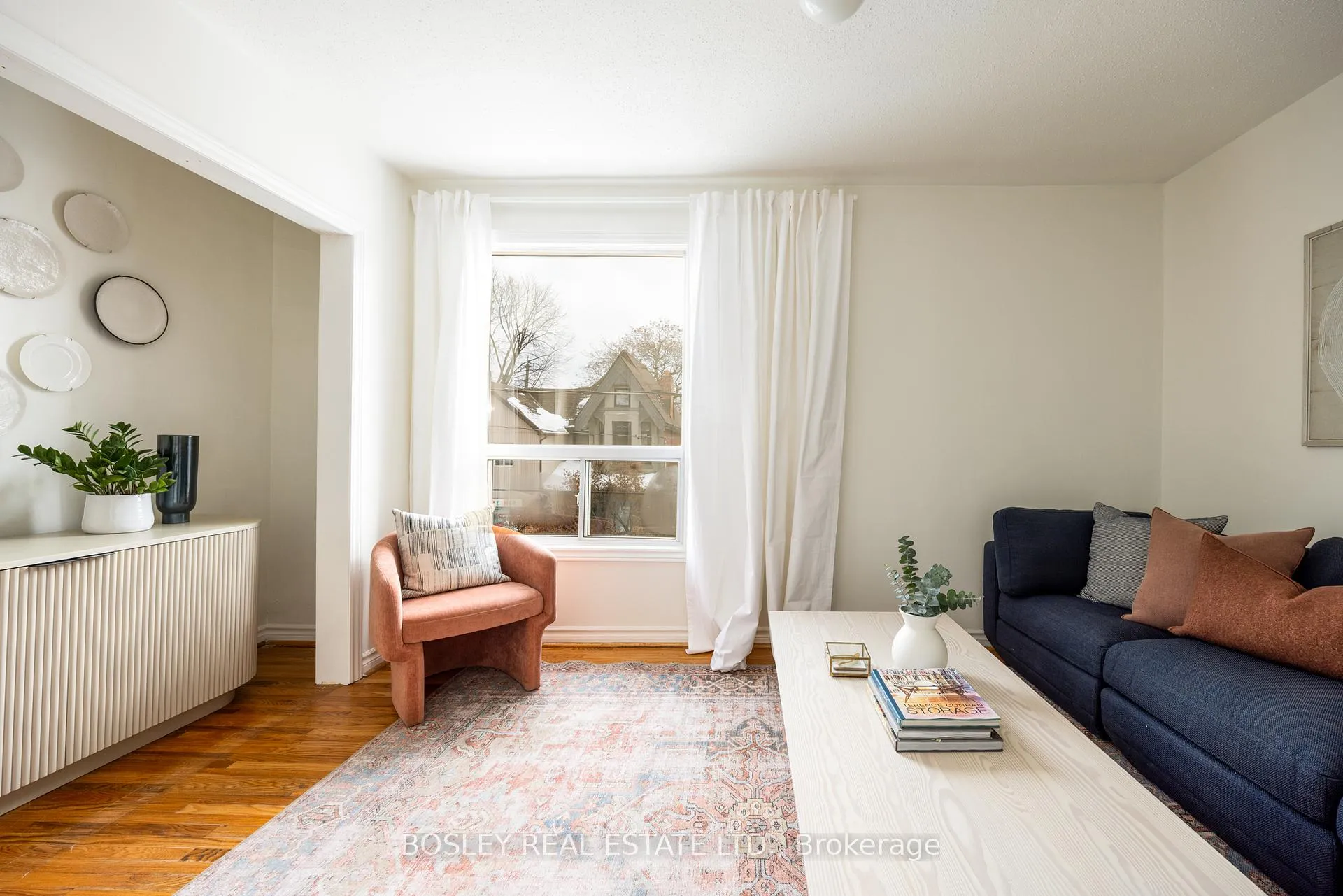 Photo 24 of 54 Lansdowne Avenue, Toronto, Roncesvalles — HOMEH