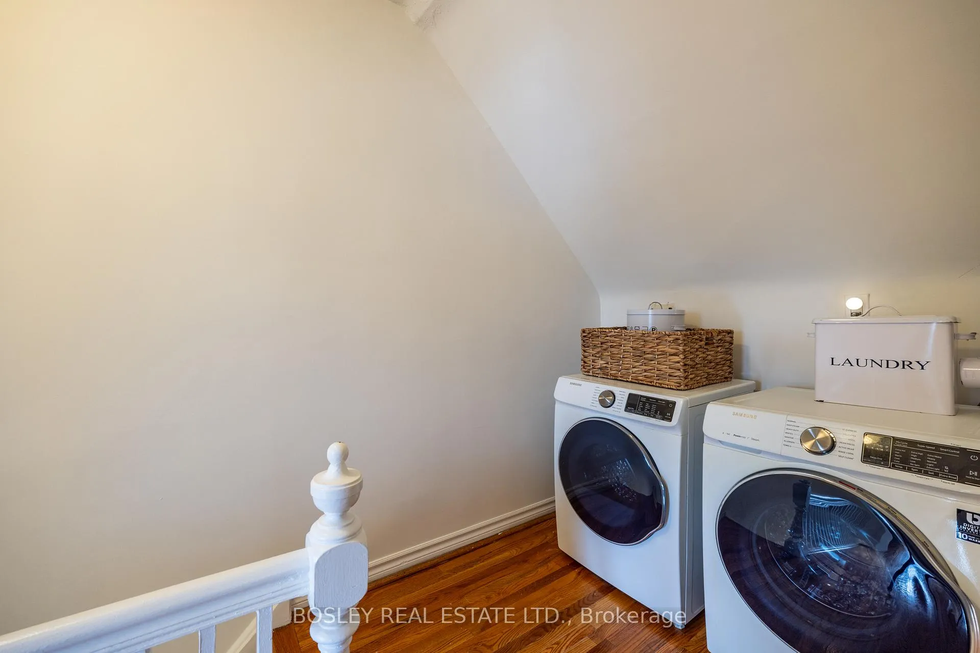 Photo 36 of 54 Lansdowne Avenue, Toronto, Roncesvalles — HOMEH
