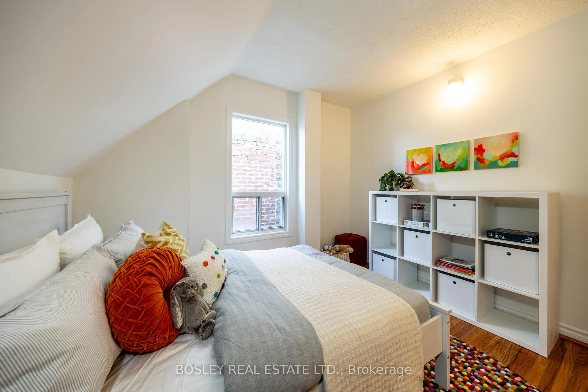 Photo 38 of 54 Lansdowne Avenue, Toronto, Roncesvalles — HOMEH