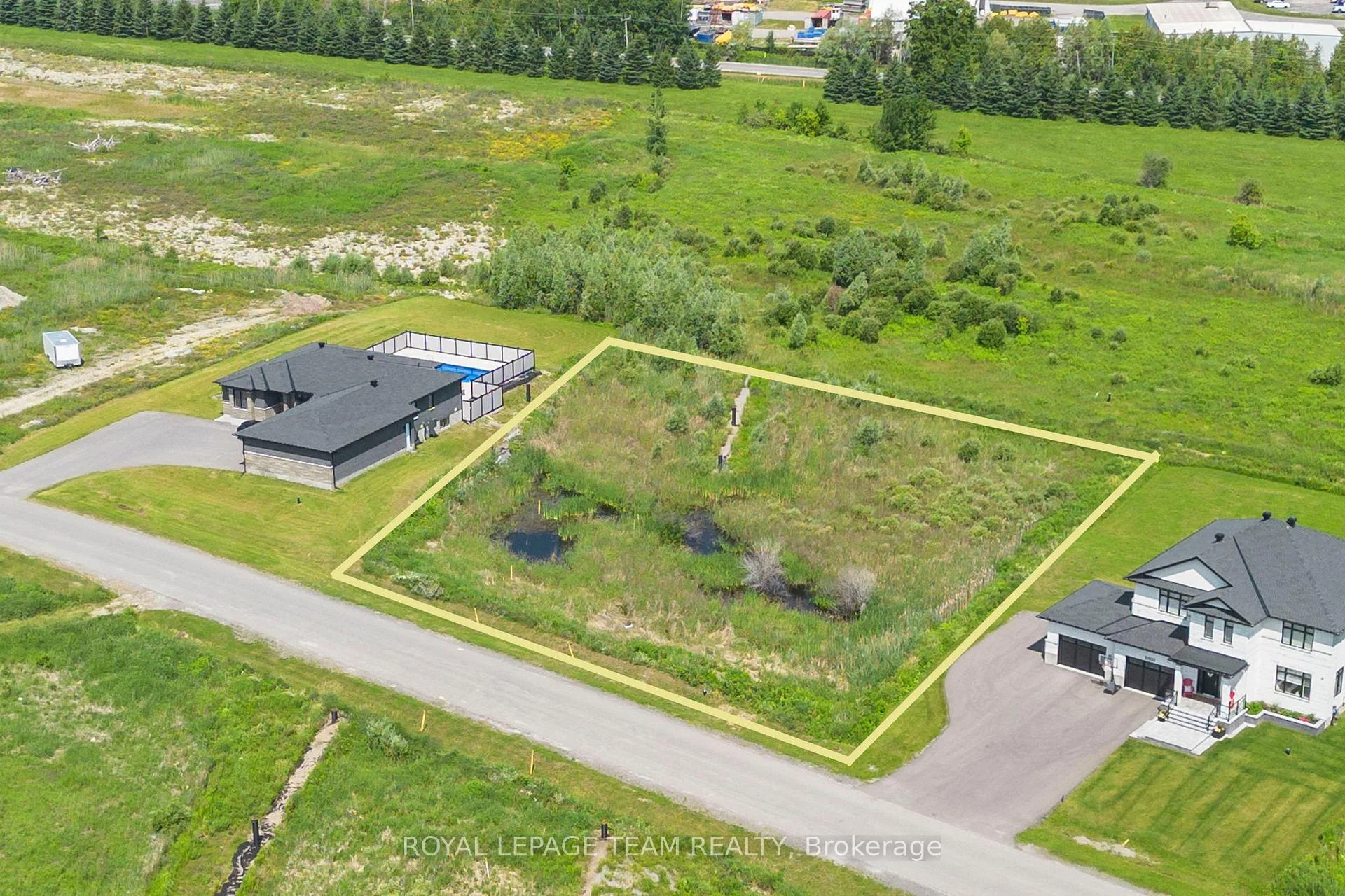 Photo 7 of 6790 Still Meadow Way, Ottawa, Greely — HOMEH