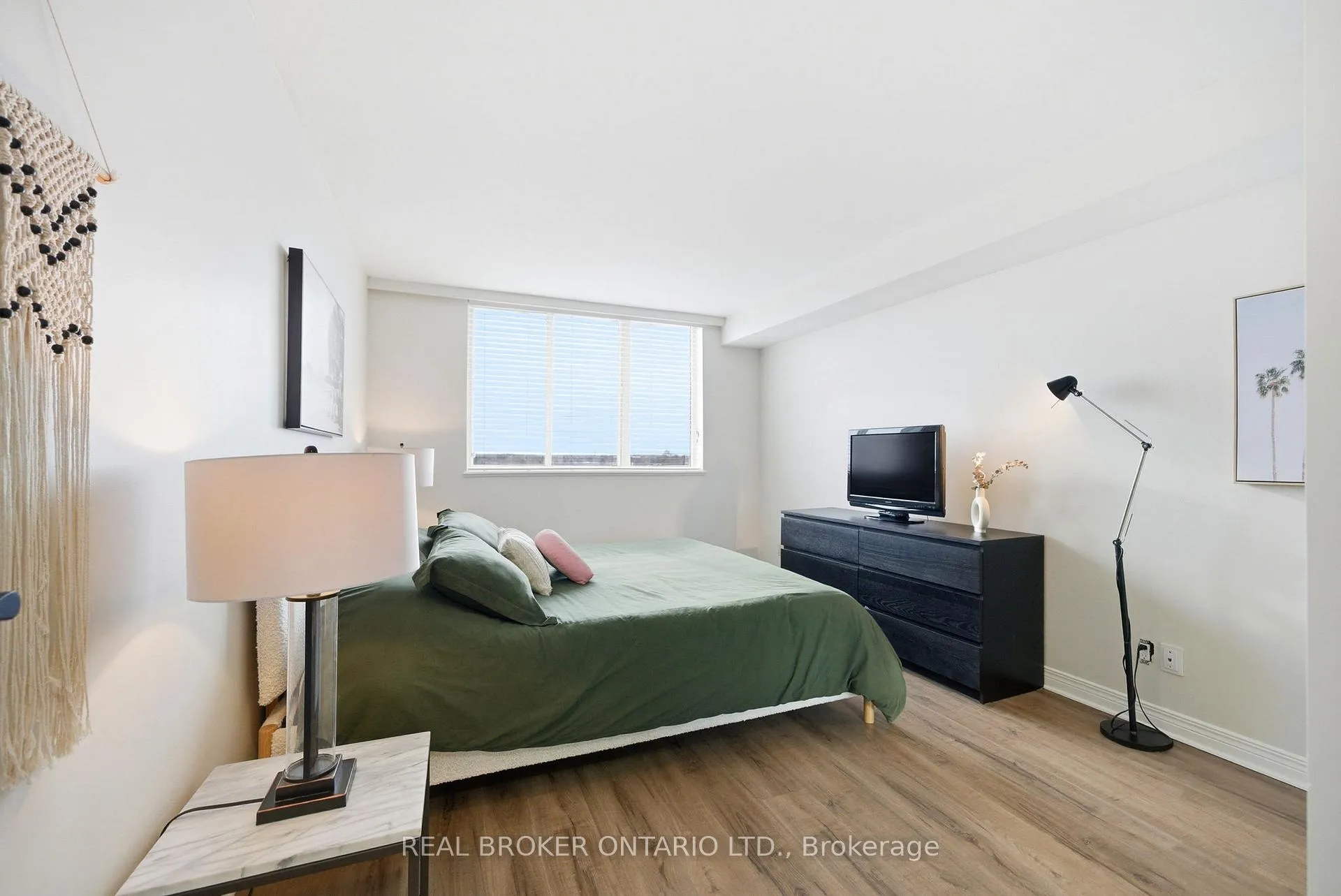 Photo 21 of Unit 703, 100 Grant Carman Drive, Ottawa, Borden Farm/Stewart Farm/Carleton Heights/Parkwood Hills — HOMEH