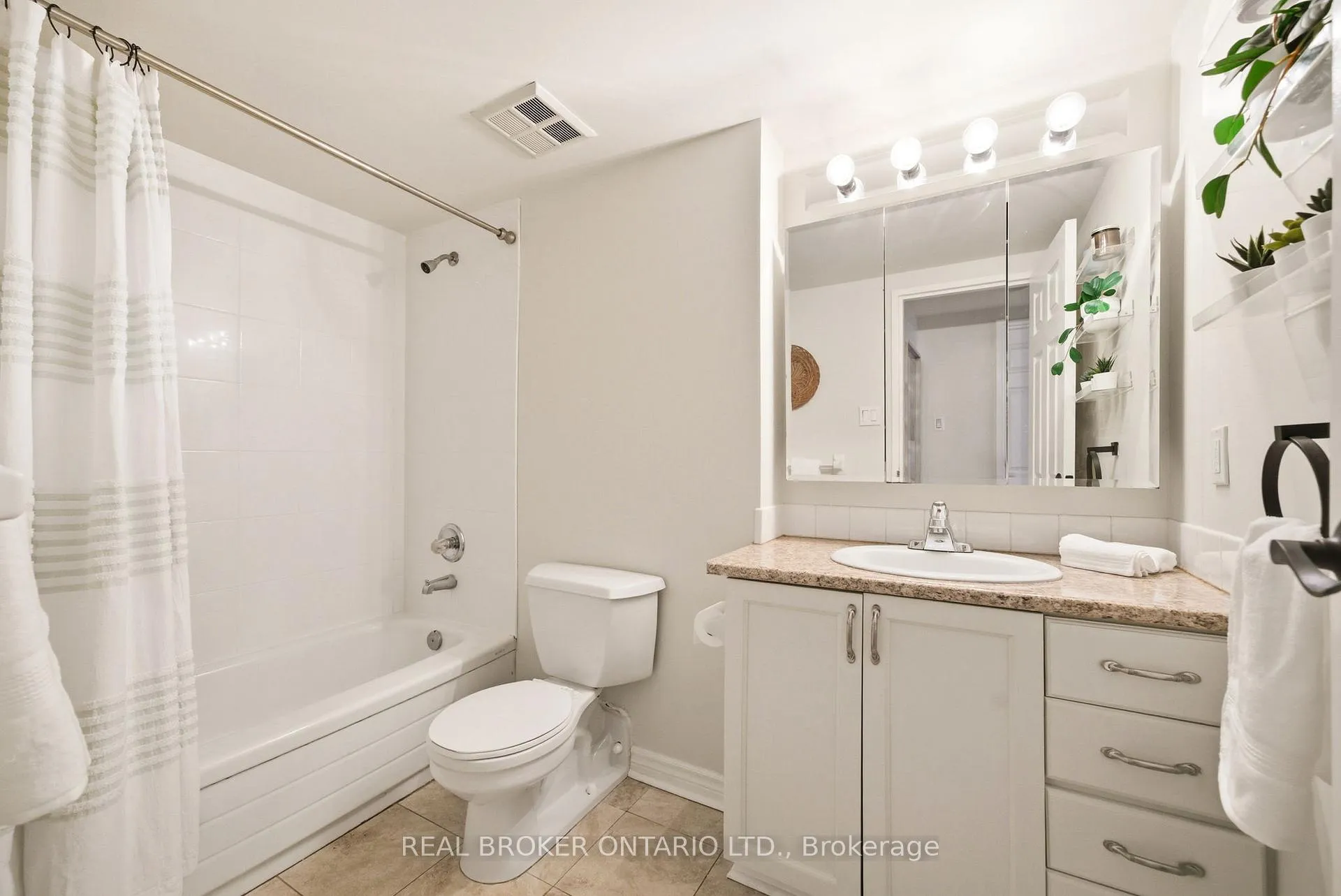 Photo 23 of Unit 703, 100 Grant Carman Drive, Ottawa, Borden Farm/Stewart Farm/Carleton Heights/Parkwood Hills — HOMEH
