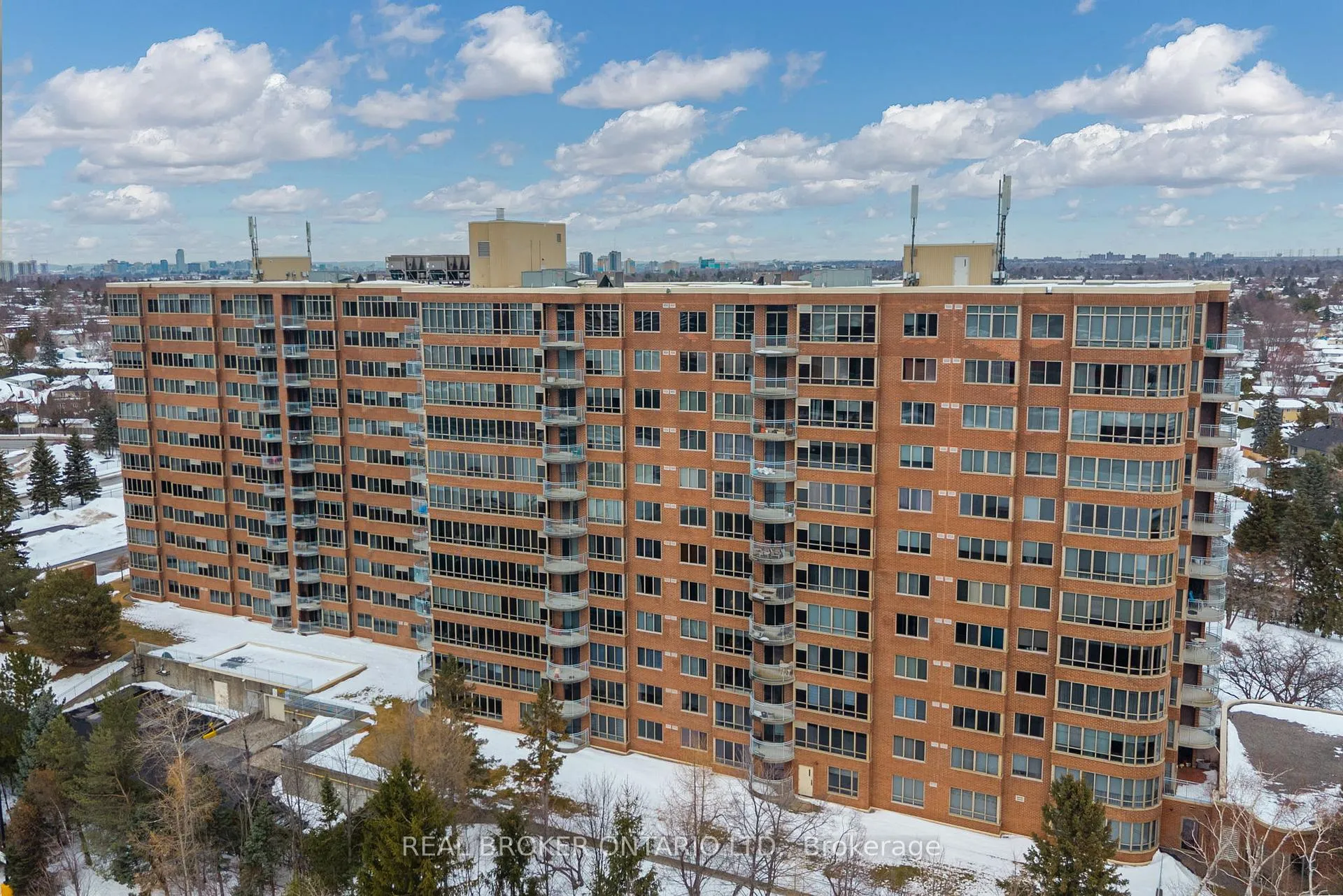 Photo 37 of Unit 703, 100 Grant Carman Drive, Ottawa, Borden Farm/Stewart Farm/Carleton Heights/Parkwood Hills — HOMEH