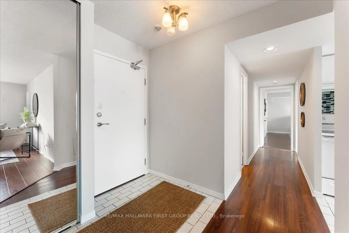 Photo 5 of Unit 602, 360 Watson Street W, Whitby, Port Whitby — HOMEH