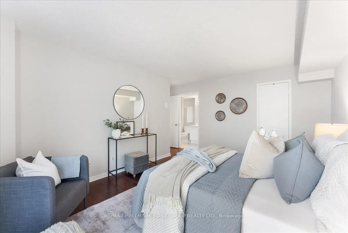 Photo 21 of Unit 602, 360 Watson Street W, Whitby, Port Whitby — HOMEH