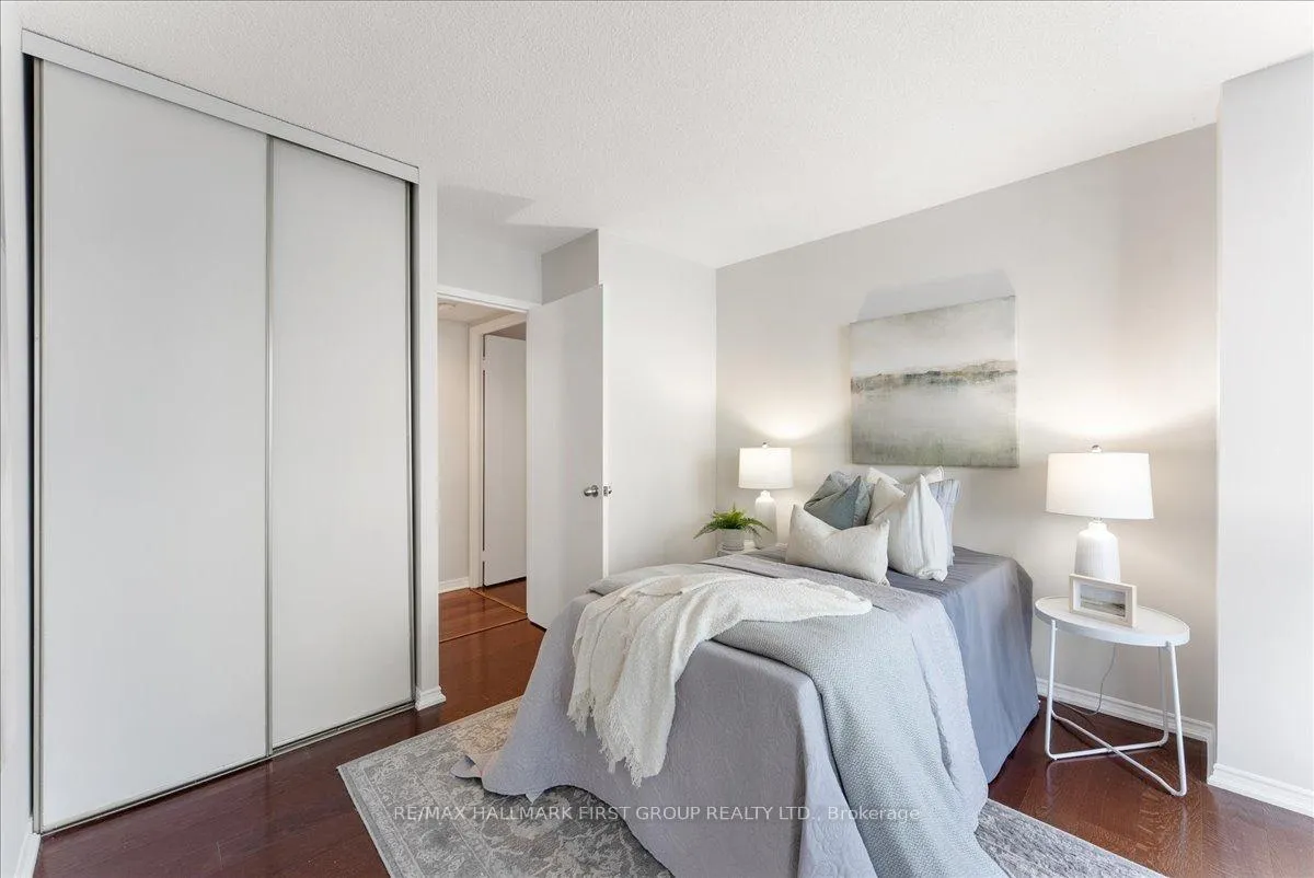 Photo 24 of Unit 602, 360 Watson Street W, Whitby, Port Whitby — HOMEH