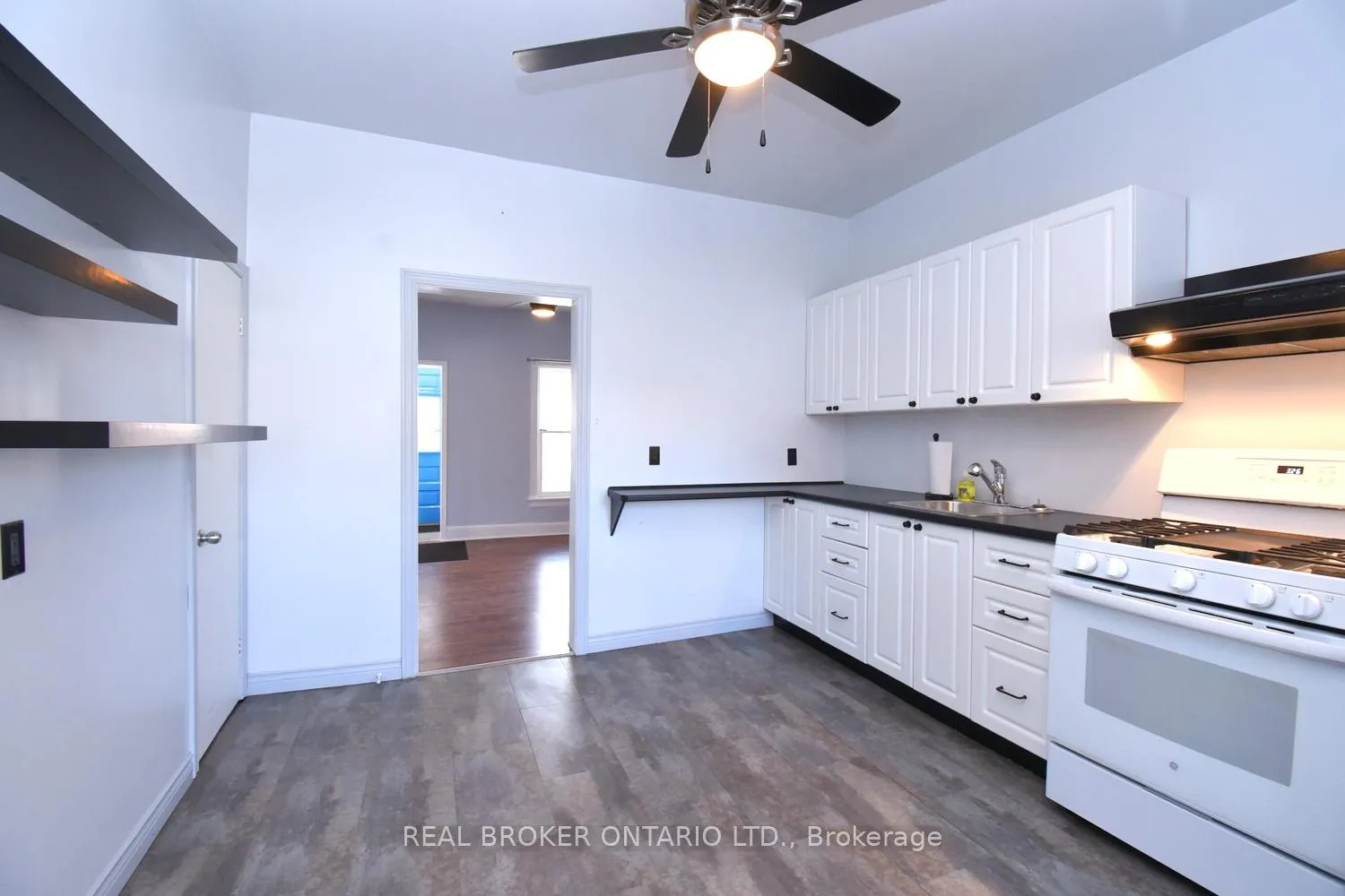 Photo 10 of 261 Prospect Street S, Hamilton, Blakeley — HOMEH