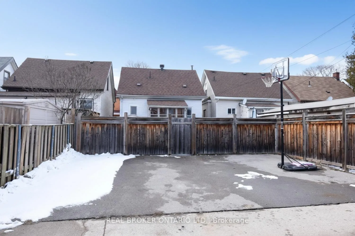 Photo 17 of 261 Prospect Street S, Hamilton, Blakeley — HOMEH