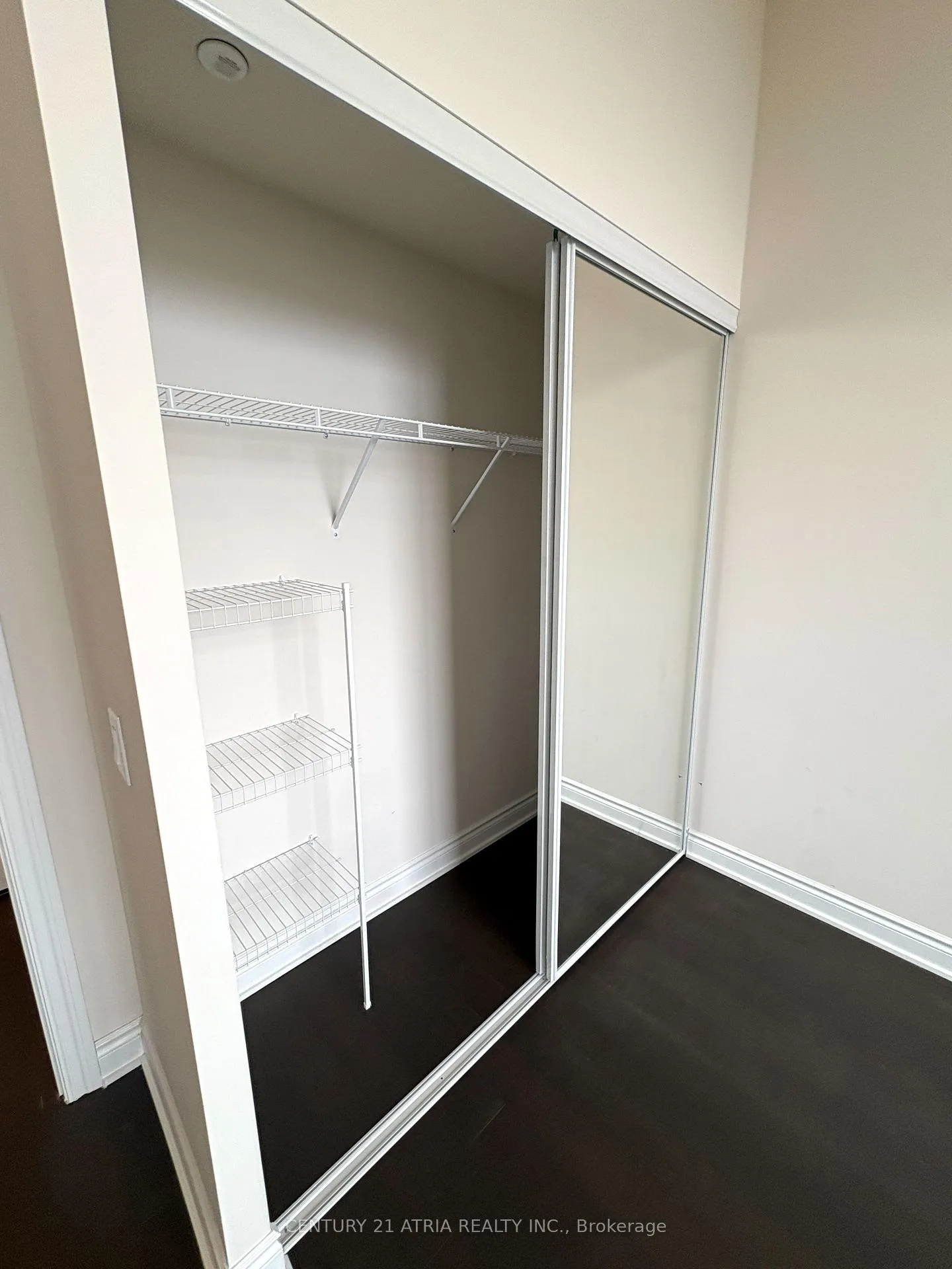 Photo 8 of Unit 960, 1 Sun Yat Sen Avenue, Markham, Milliken Mills East — HOMEH