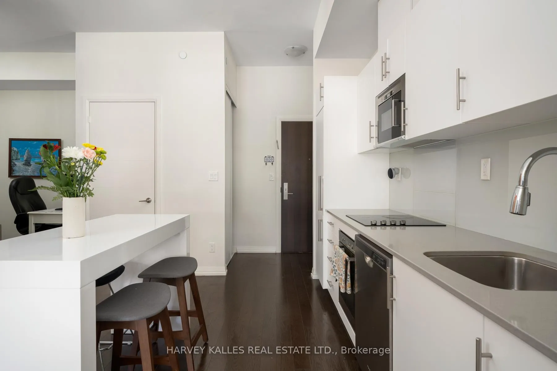 Photo 3 of Unit 918, 460 Adelaide Street E, Toronto, Moss Park — HOMEH