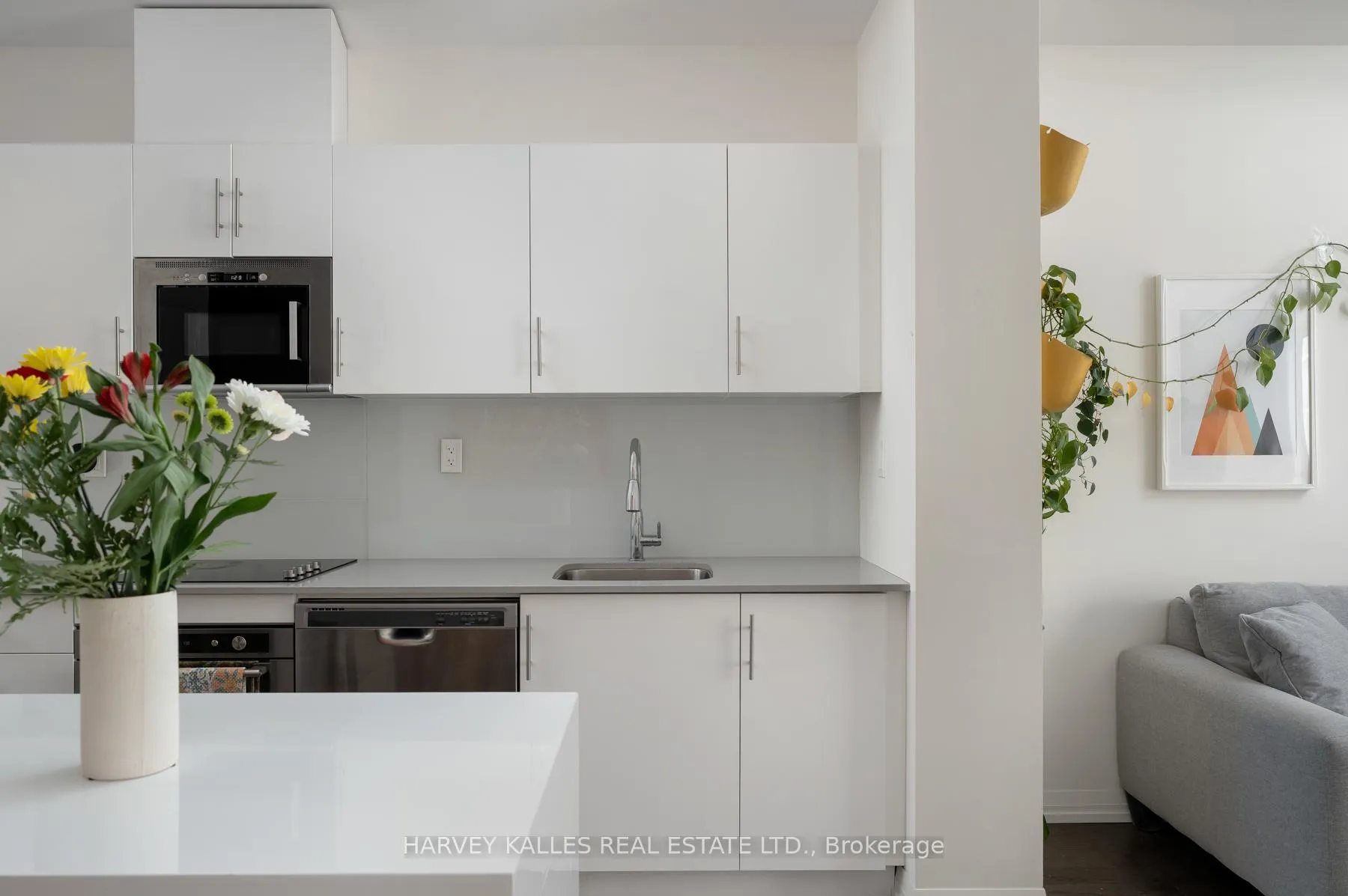 Photo 10 of Unit 918, 460 Adelaide Street E, Toronto, Moss Park — HOMEH