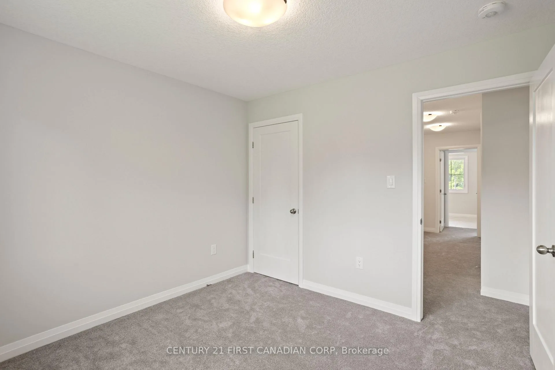 Photo 20 of 6909 Heathwoods Avenue, London, South V — HOMEH