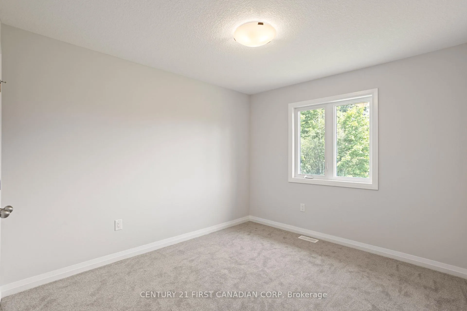 Photo 21 of 6909 Heathwoods Avenue, London, South V — HOMEH