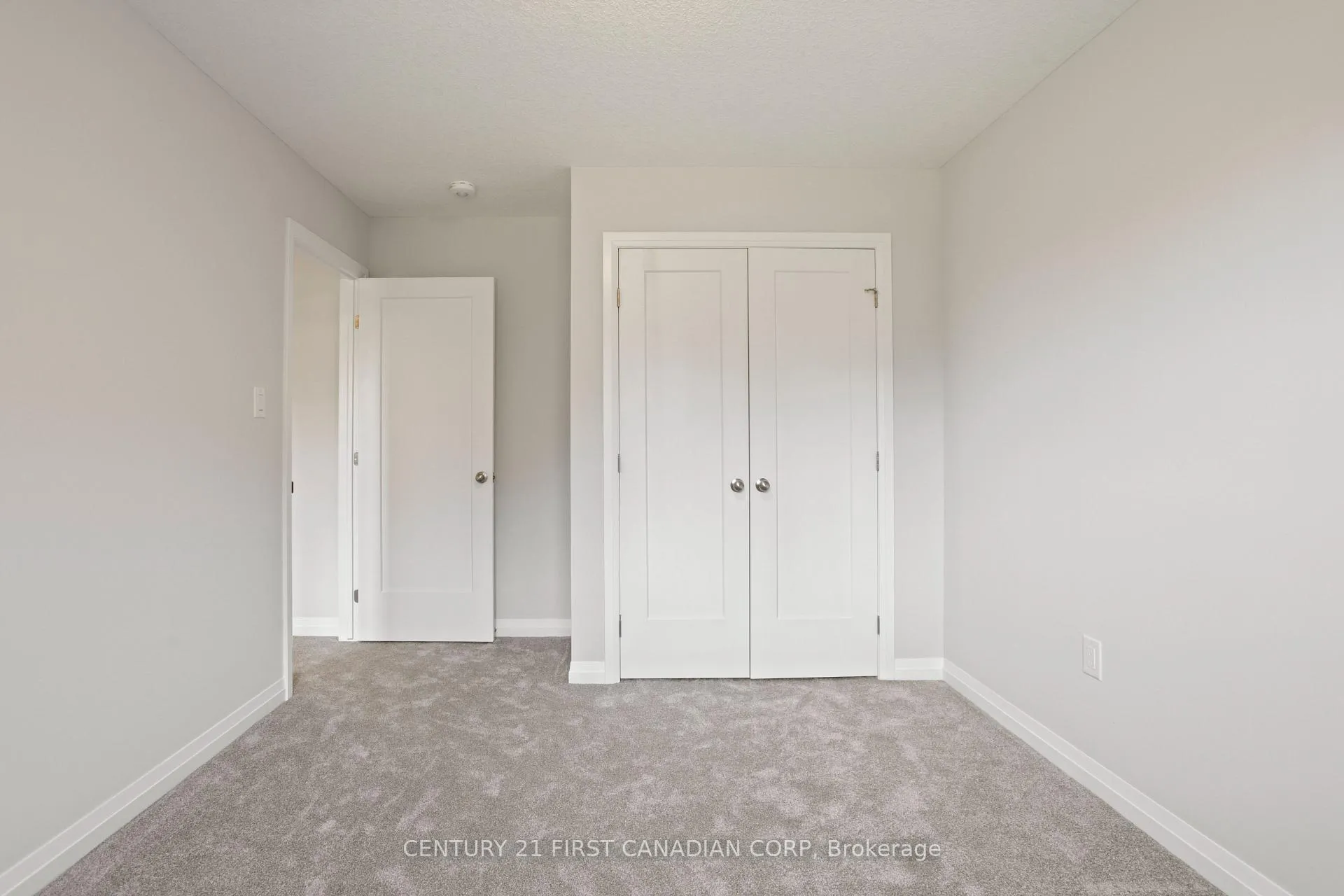 Photo 22 of 6909 Heathwoods Avenue, London, South V — HOMEH