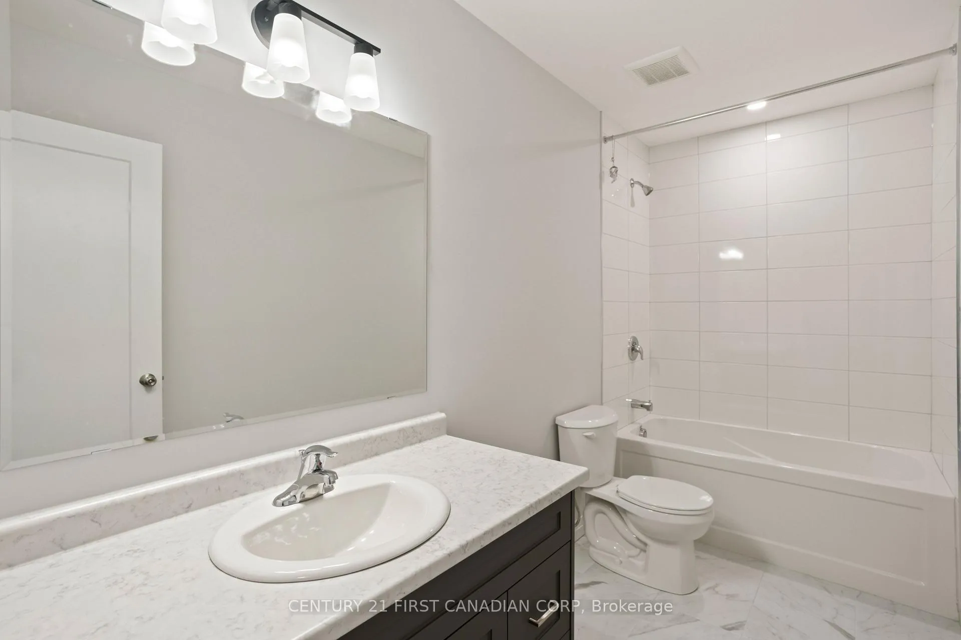 Photo 23 of 6909 Heathwoods Avenue, London, South V — HOMEH