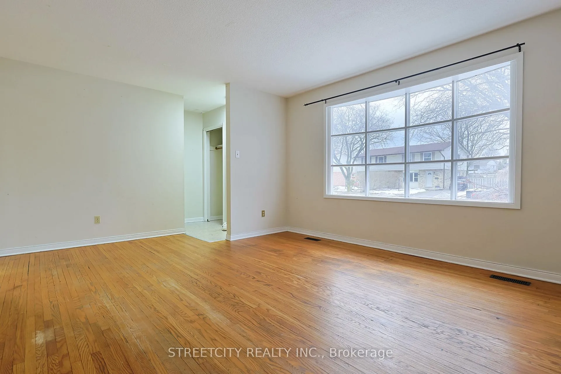 Photo 10 of 149 Banbury Road, London, South T — HOMEH