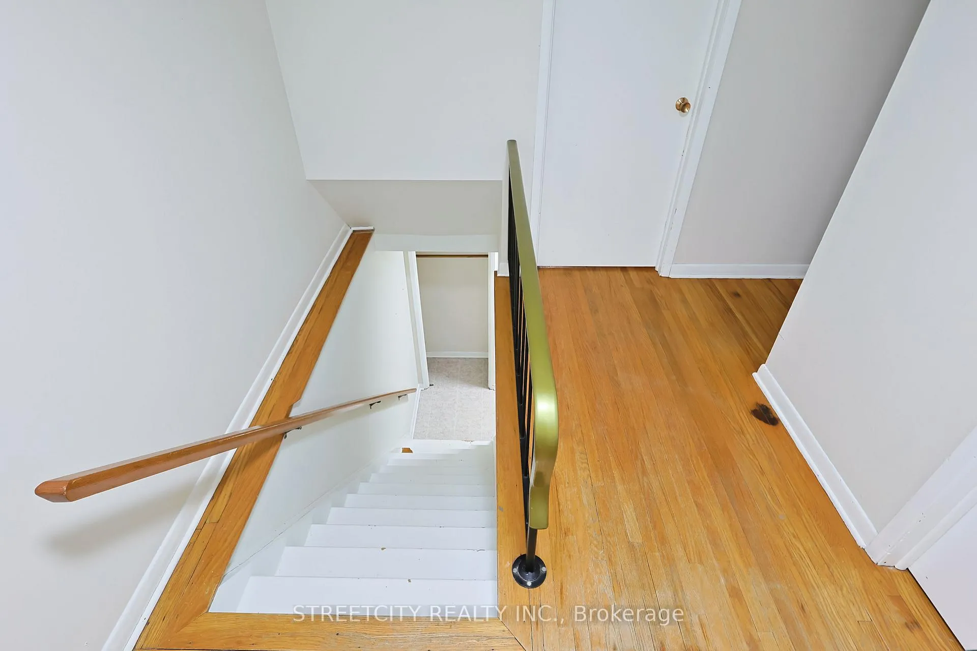 Photo 31 of 149 Banbury Road, London, South T — HOMEH