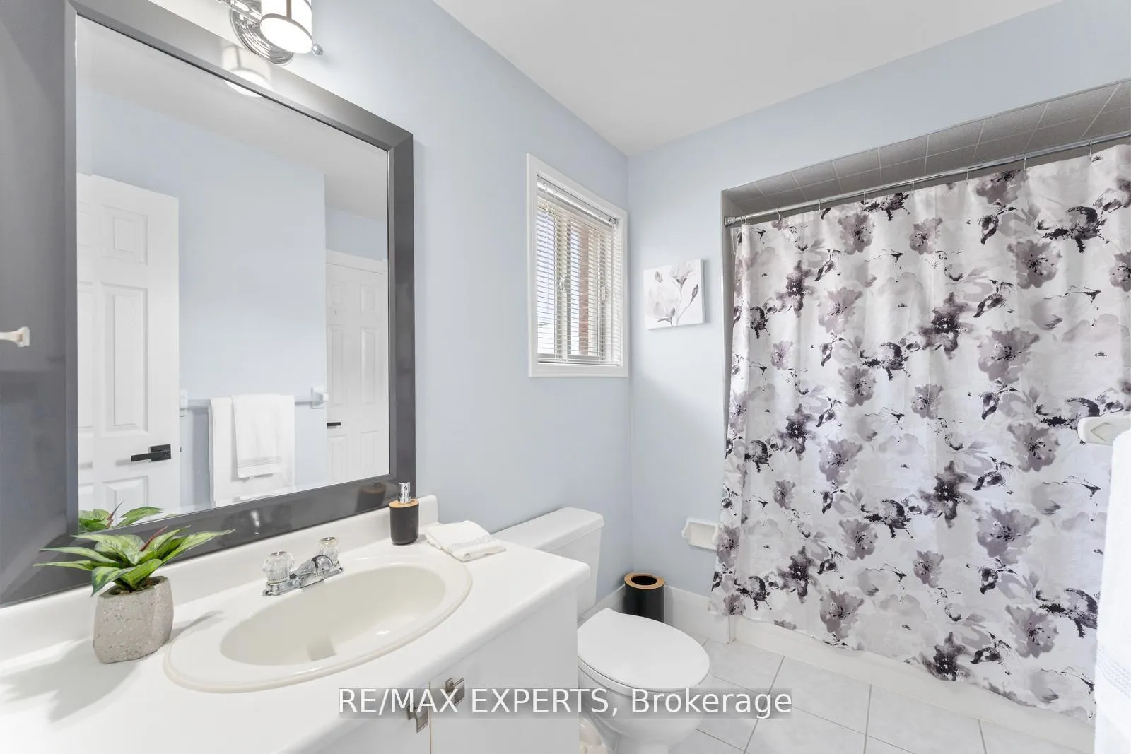 Photo 28 of 234 Allan Drive, Caledon, Bolton East — HOMEH