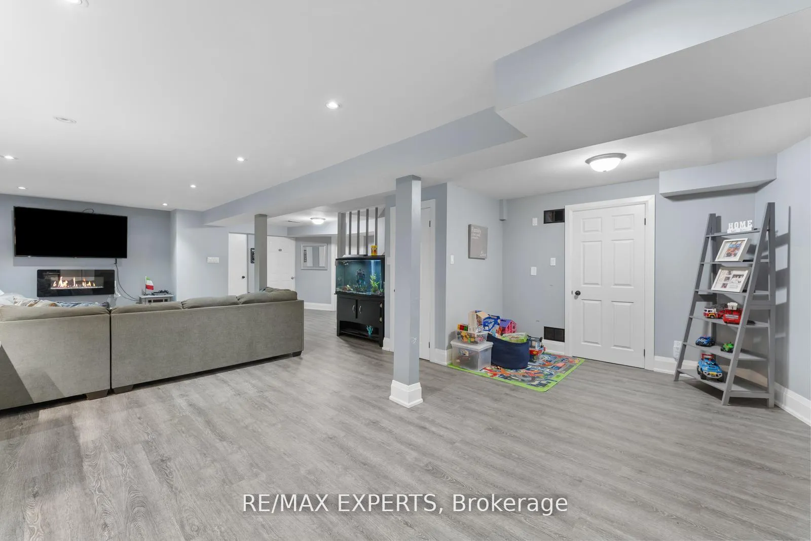 Photo 35 of 234 Allan Drive, Caledon, Bolton East — HOMEH