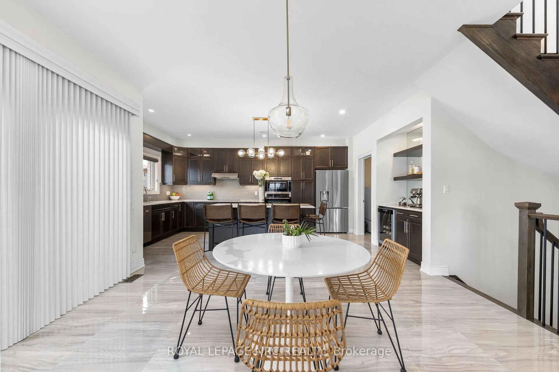 Photo 9 of 25 Philmori Boulevard, Pelham, Fonthill — HOMEH