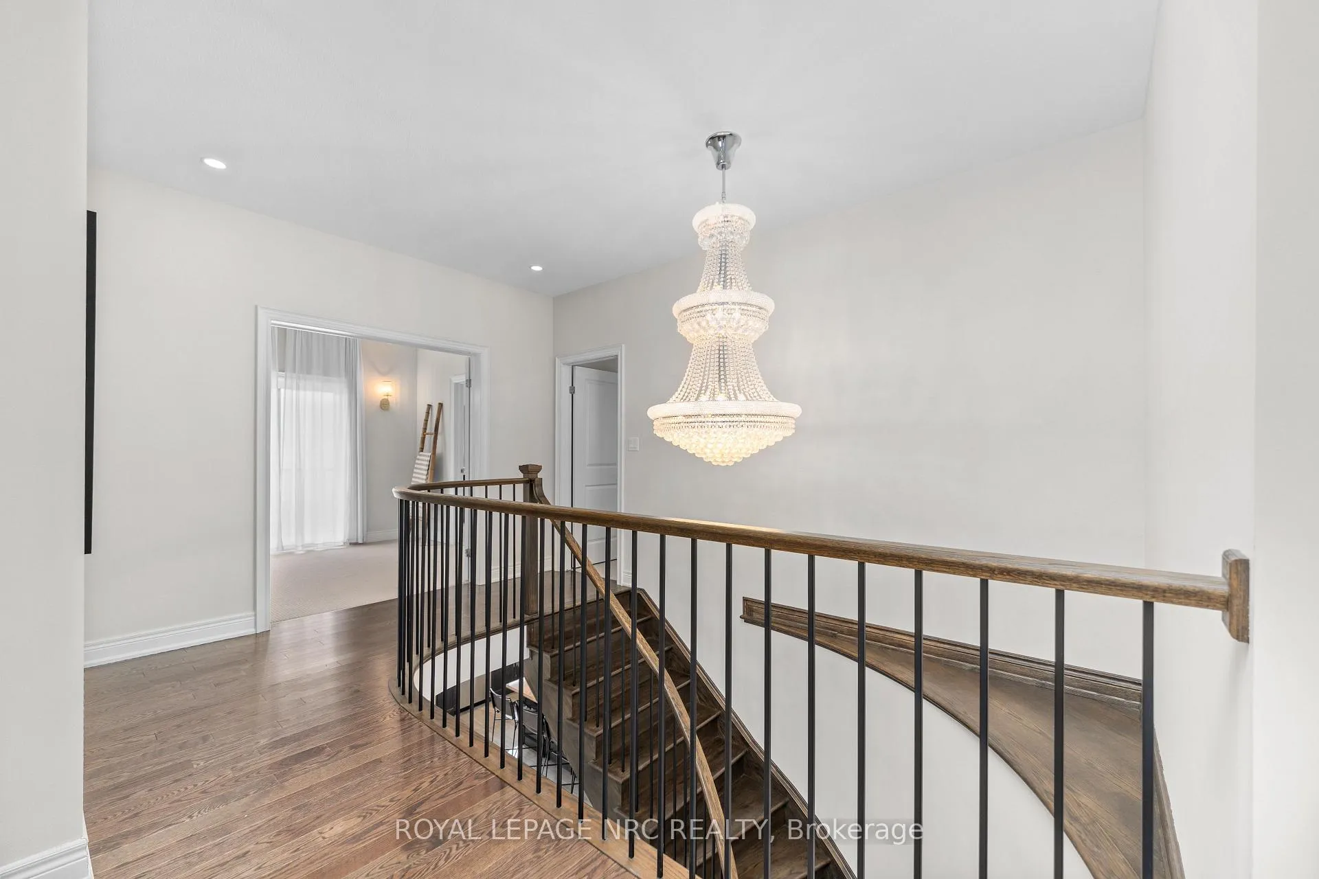 Photo 21 of 25 Philmori Boulevard, Pelham, Fonthill — HOMEH