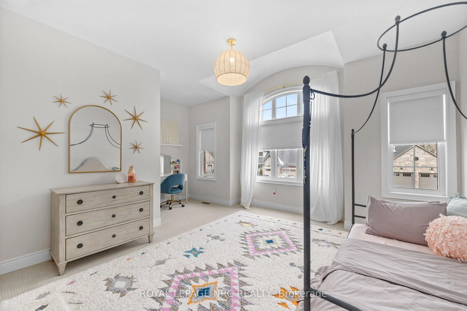 Photo 34 of 25 Philmori Boulevard, Pelham, Fonthill — HOMEH