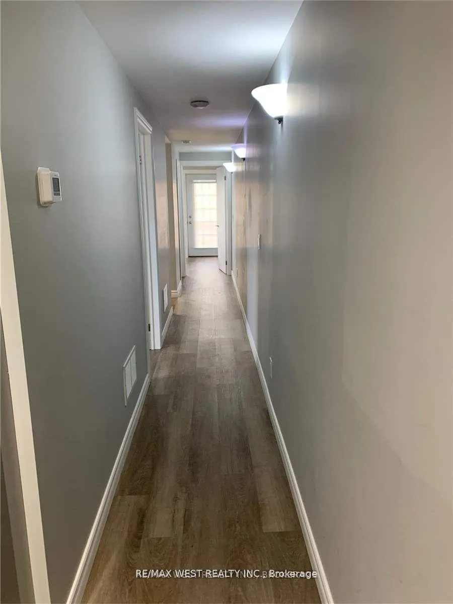 Photo 5 of Unit Unit 2, 2A Fort Rouille Street, Toronto, South Parkdale — HOMEH