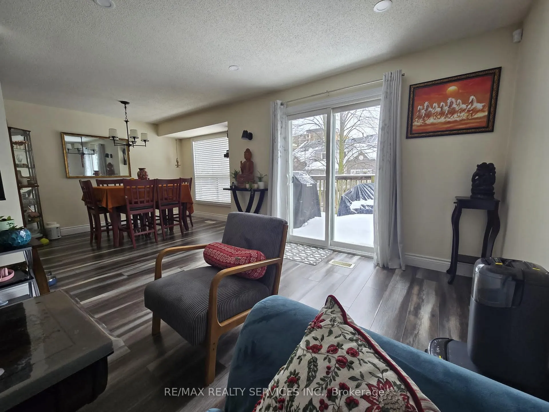 Photo 1 of Unit 32, 54 Green Valley Drive, Kitchener, Pioneer Park — HOMEH