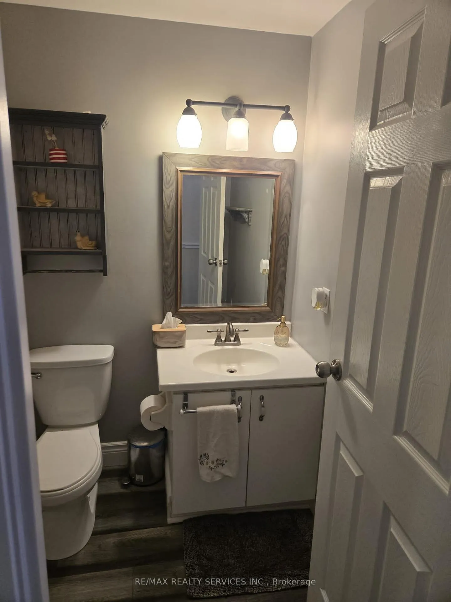 Photo 8 of Unit 32, 54 Green Valley Drive, Kitchener, Pioneer Park — HOMEH