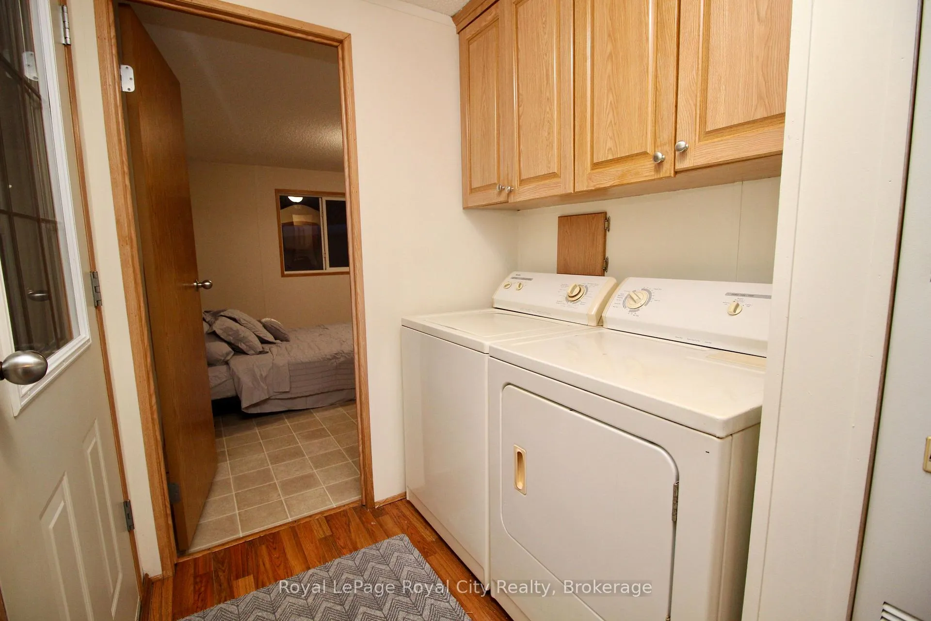 Photo 2 of 6 Olympia Avenue, Puslinch, Rural Puslinch East — HOMEH