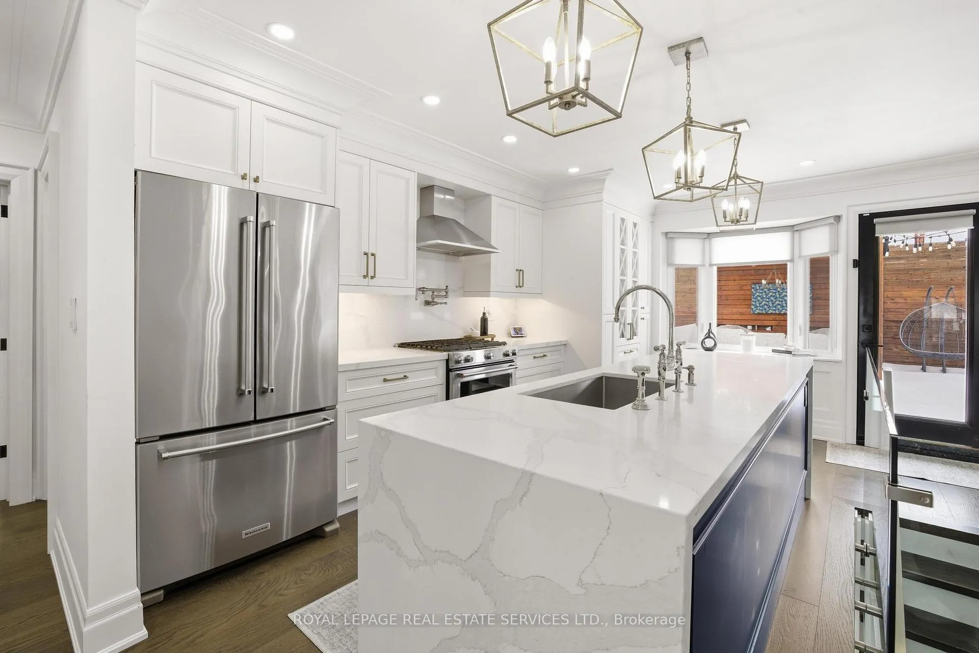 Photo 13 of 11 Benbow Road, Etobicoke, Kingsview Village-The Westway — HOMEH