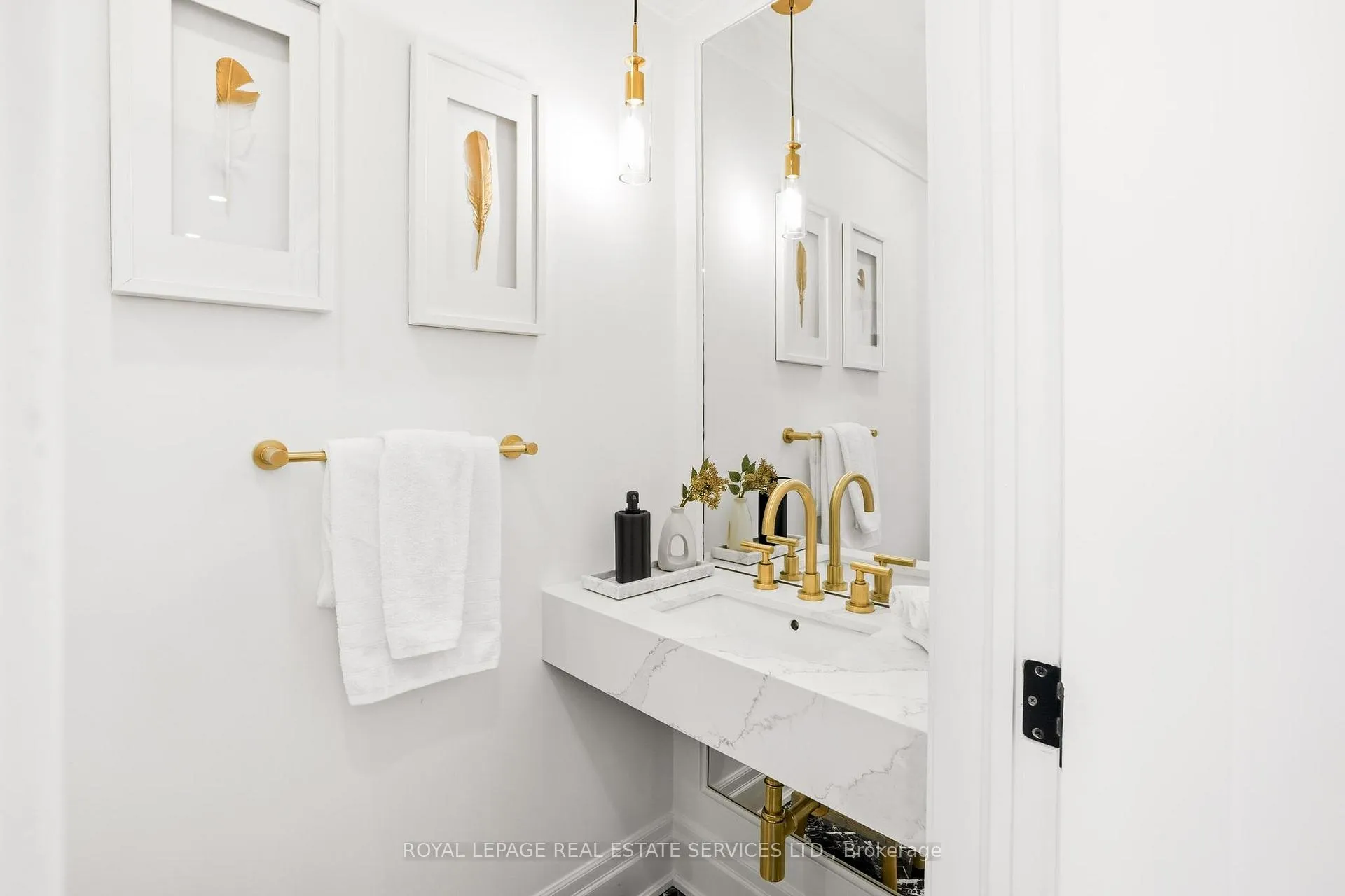 Photo 18 of 11 Benbow Road, Etobicoke, Kingsview Village-The Westway — HOMEH