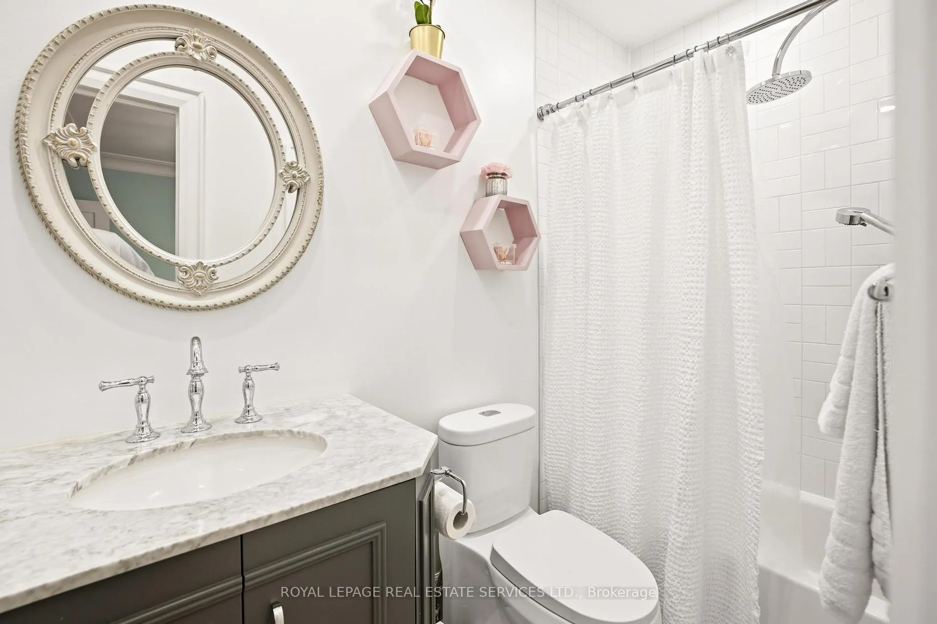 Photo 26 of 11 Benbow Road, Etobicoke, Kingsview Village-The Westway — HOMEH
