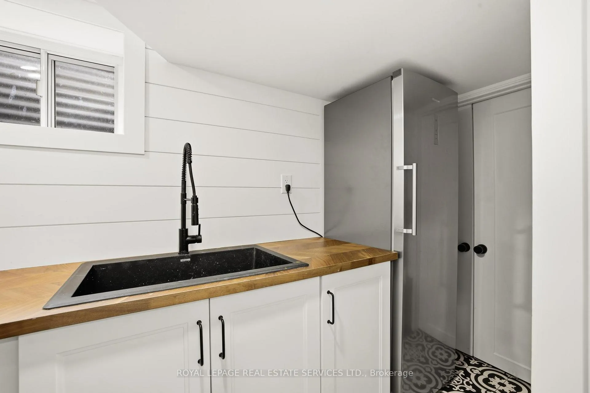 Photo 38 of 11 Benbow Road, Etobicoke, Kingsview Village-The Westway — HOMEH