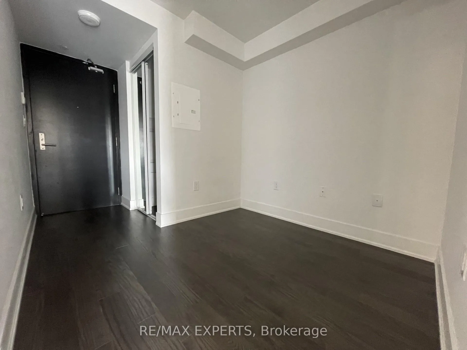 Photo 5 of Unit 1515, 955 Bay Street, Toronto, Bay Street Corridor — HOMEH